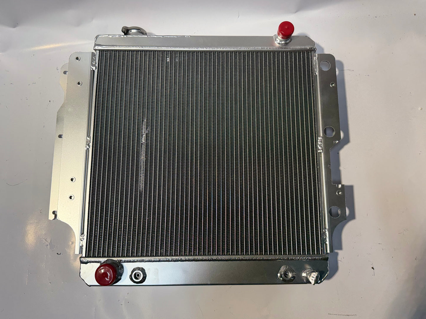 87-06 JEEP WRANGLER PERFORMANCE 3-ROWS CORE FULL ALUMINUM RADIATOR RA-JEEP87-3