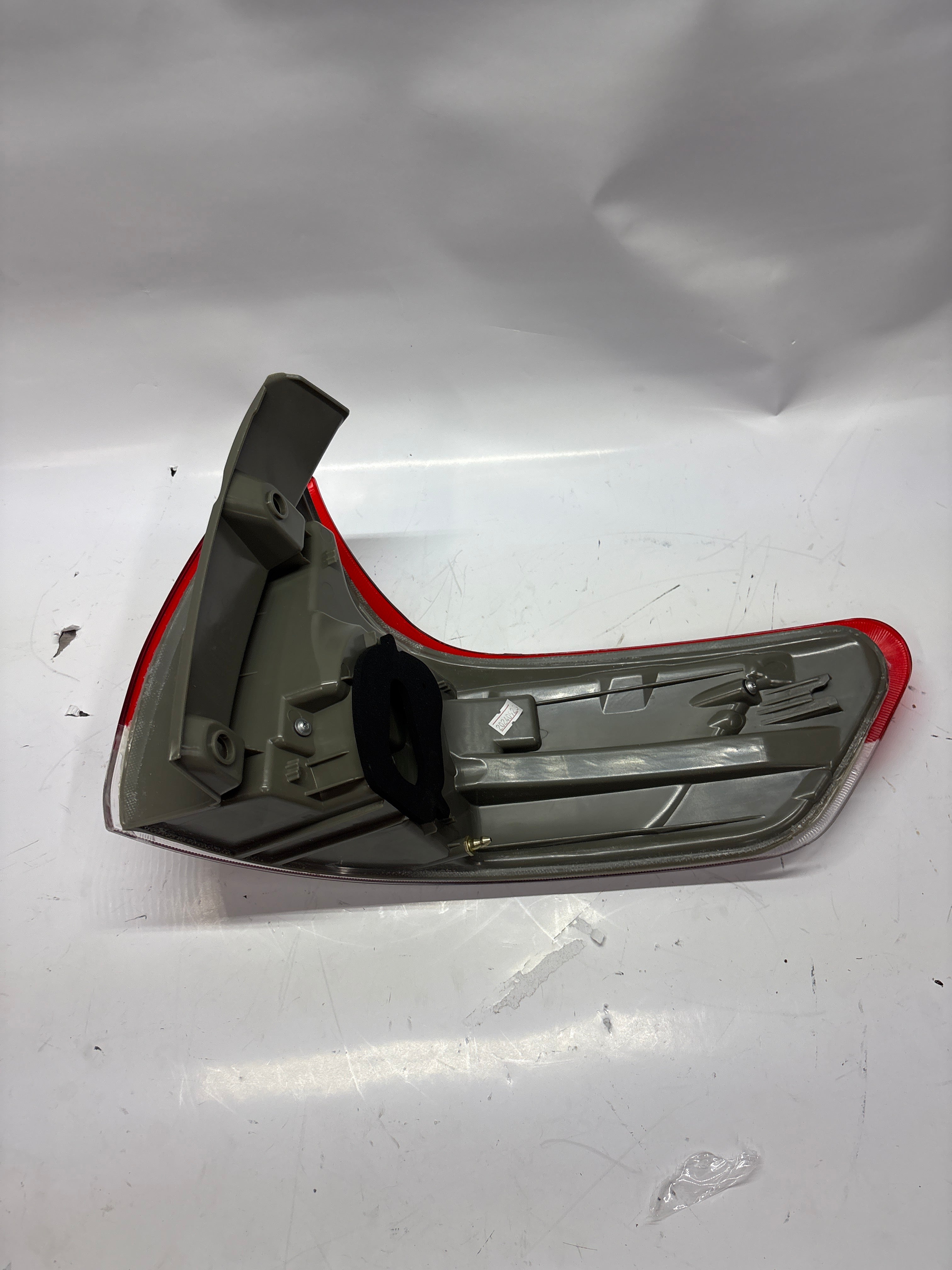 OEM-TL-037-L Factory Style Tail Light (Left) 11-14 Toyota Sienna
