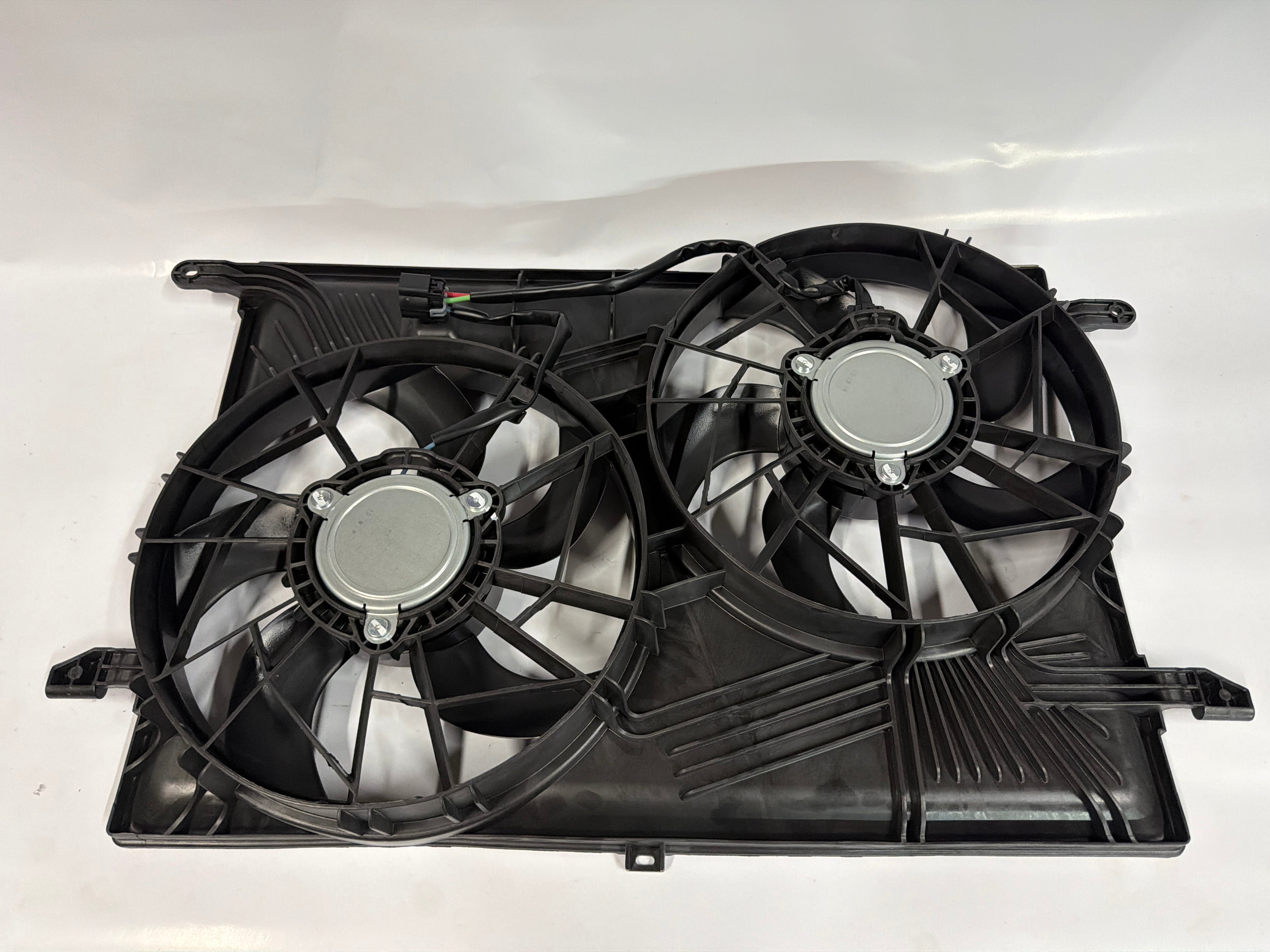 20972760 15-81657 AC Delco tCooling Fan Assembly for Chevy GMC Acadia Limited Enclave