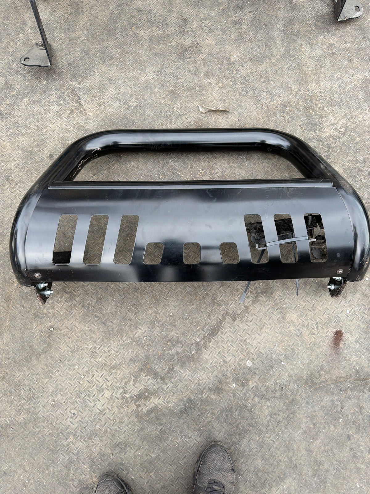 09-18 Dodge Ram front black grill guard as is
