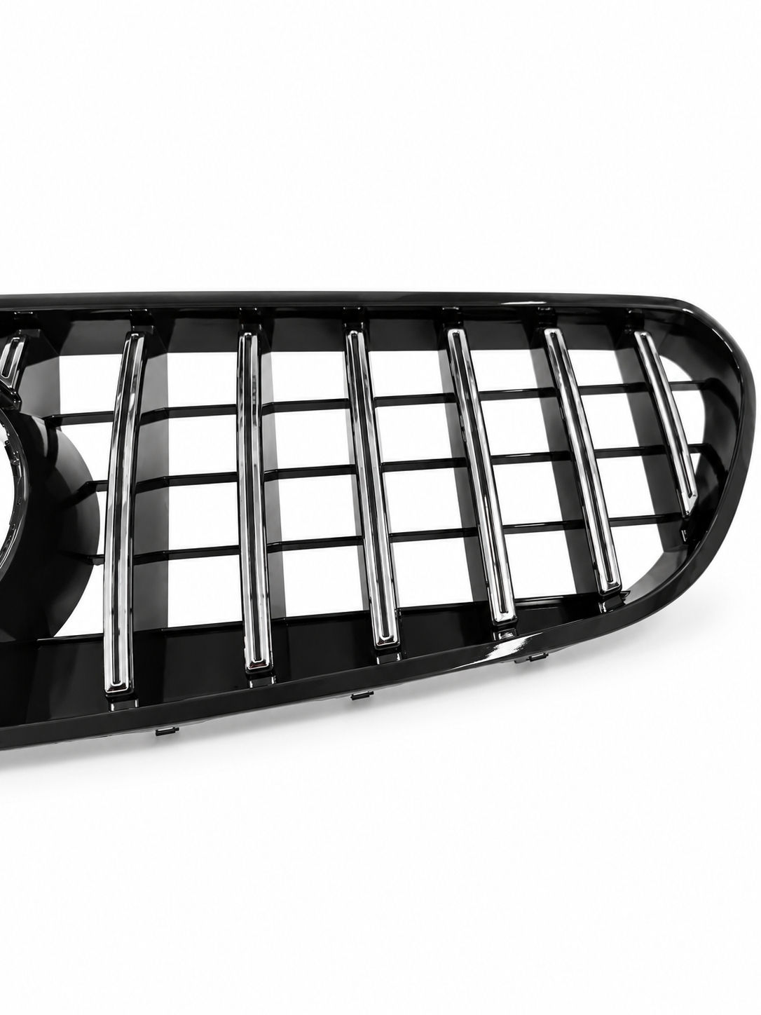 A012-SKD-USA-0019 — Front right detail — studio-edited product photo