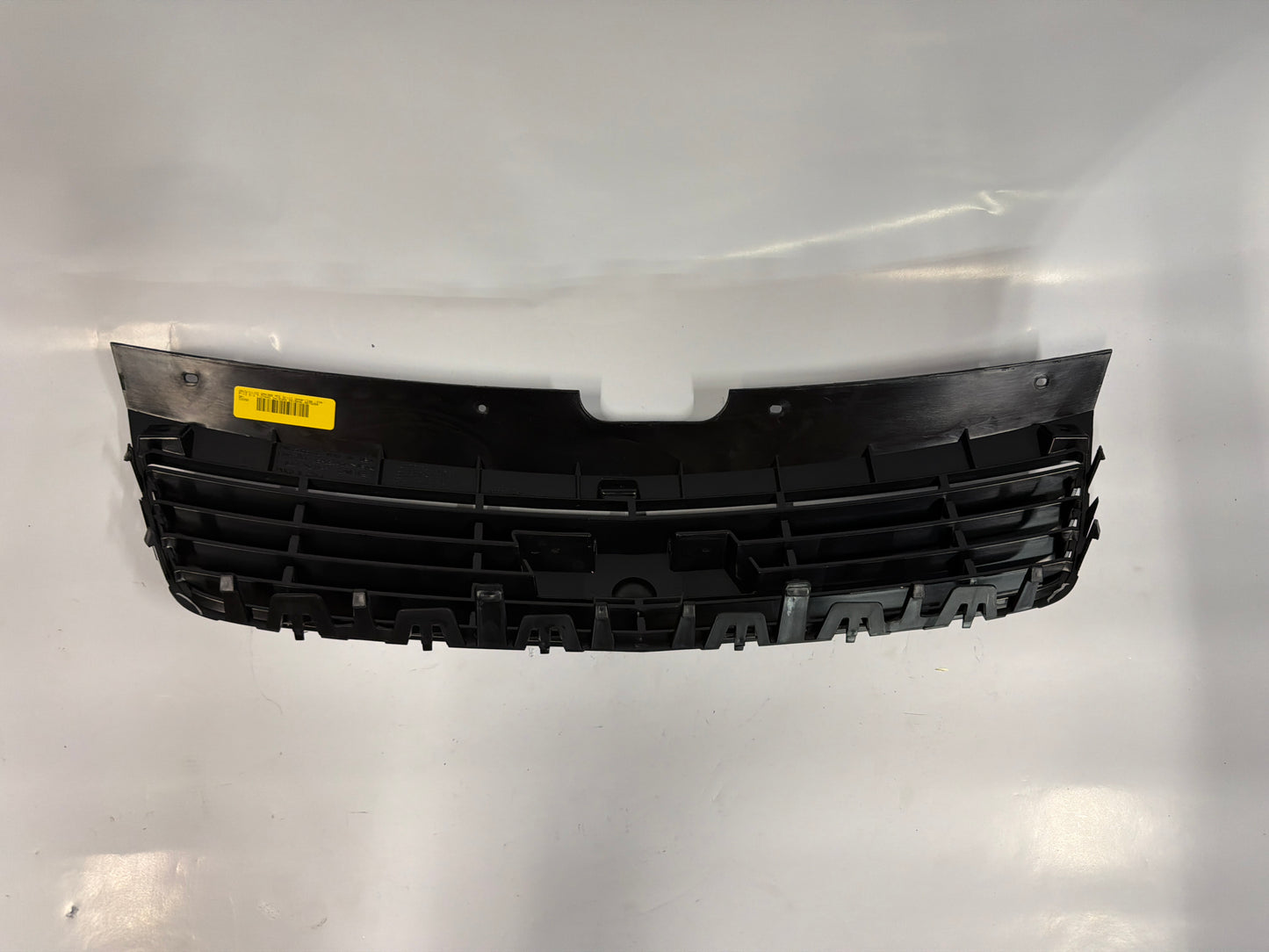 15266336 Bumper Grille For 2006-2008 Chevrolet Malibu Upper Black Shell Insert