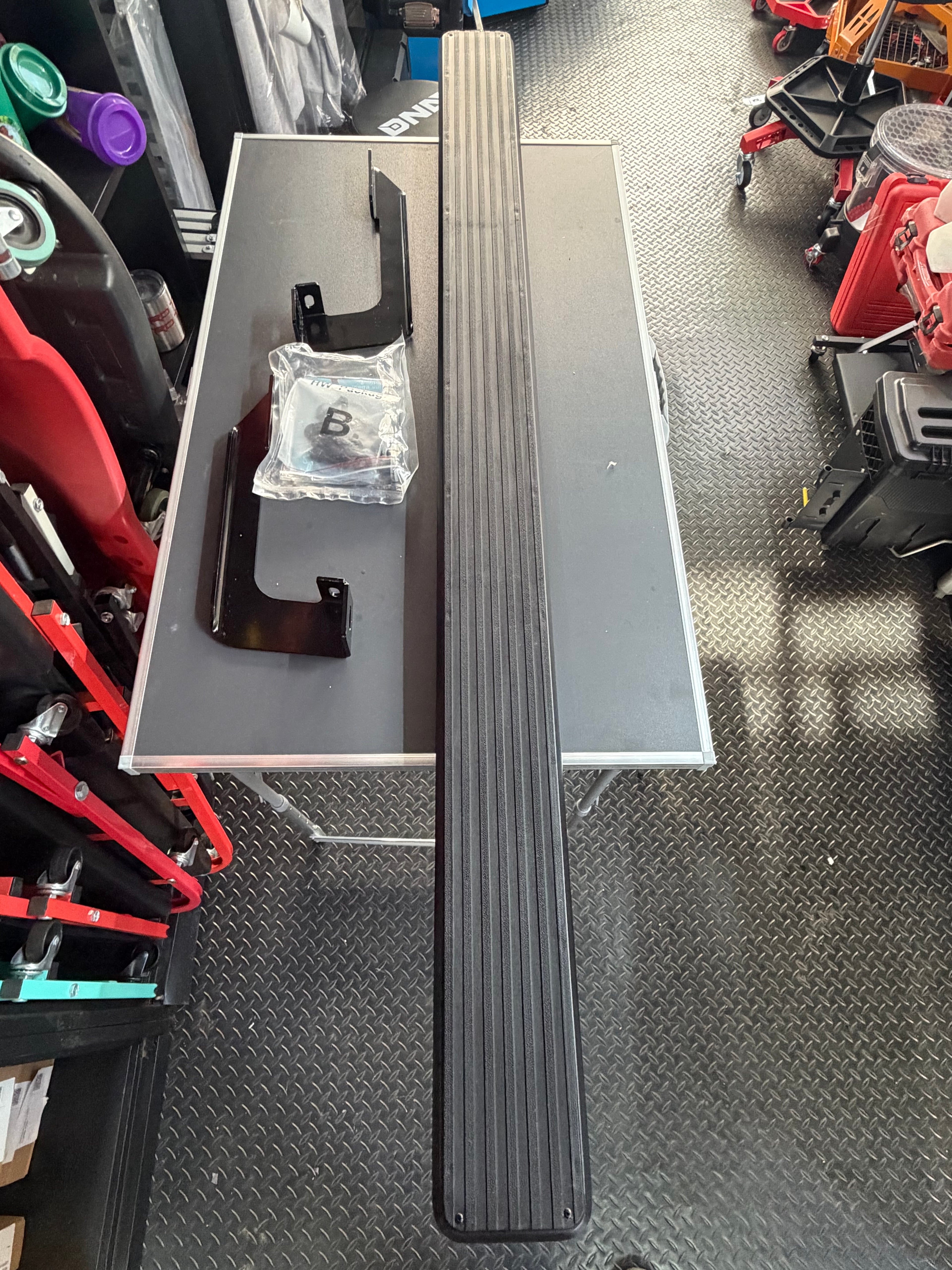 14-26 Ram ProMaster 1500 5" iStep Black Rear Running Board