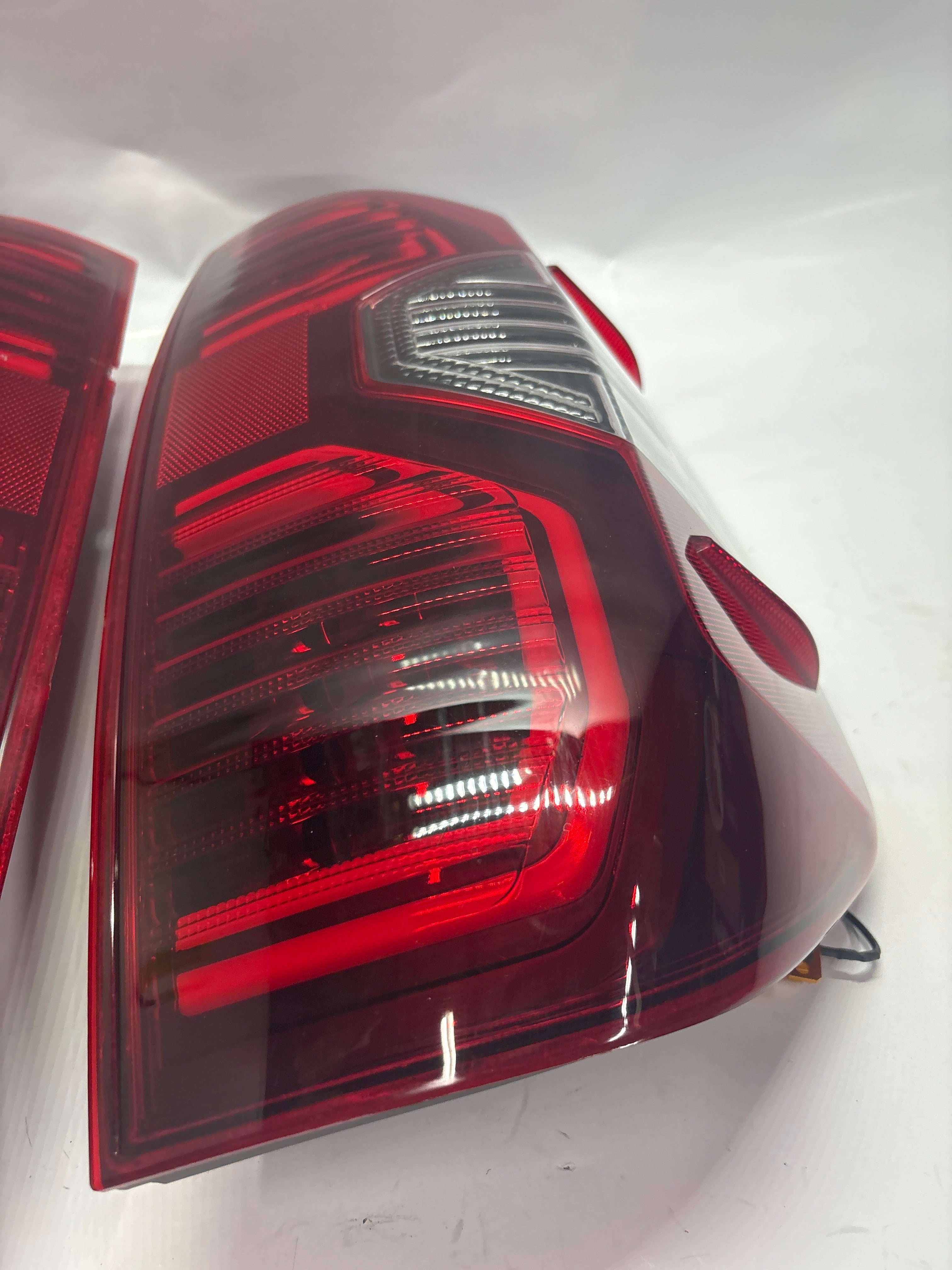 Open Box TL-ZTL-014-RD 14-18 Toyota Tundra Red Lens OE Style Taillights LED Chipped Len Driver Side