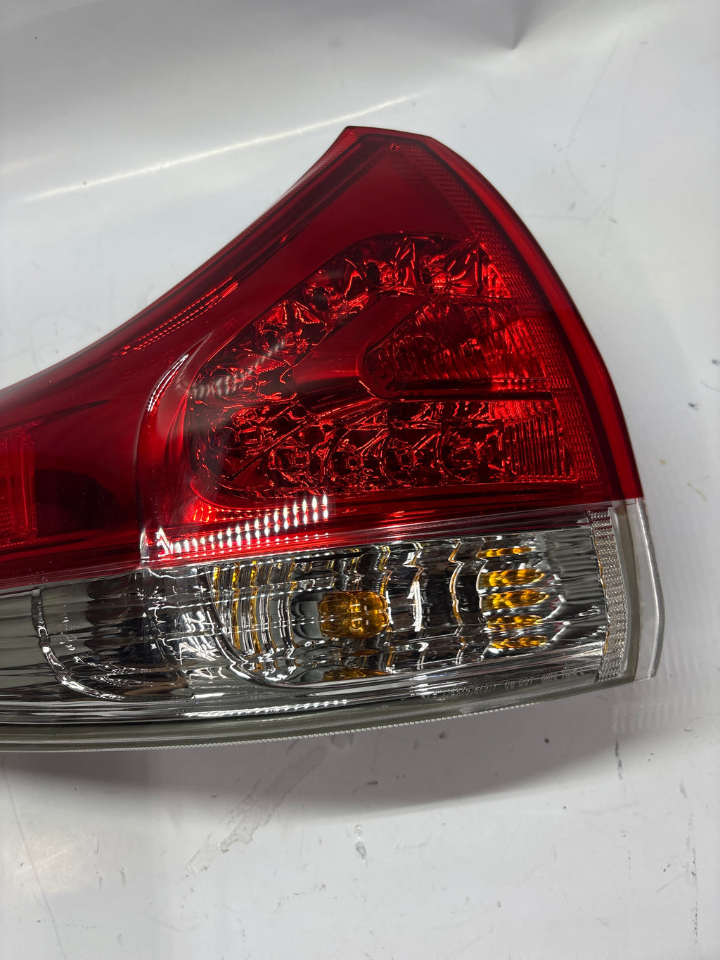 OEM-TL-037-L Factory Style Tail Light (Left) 11-14 Toyota Sienna