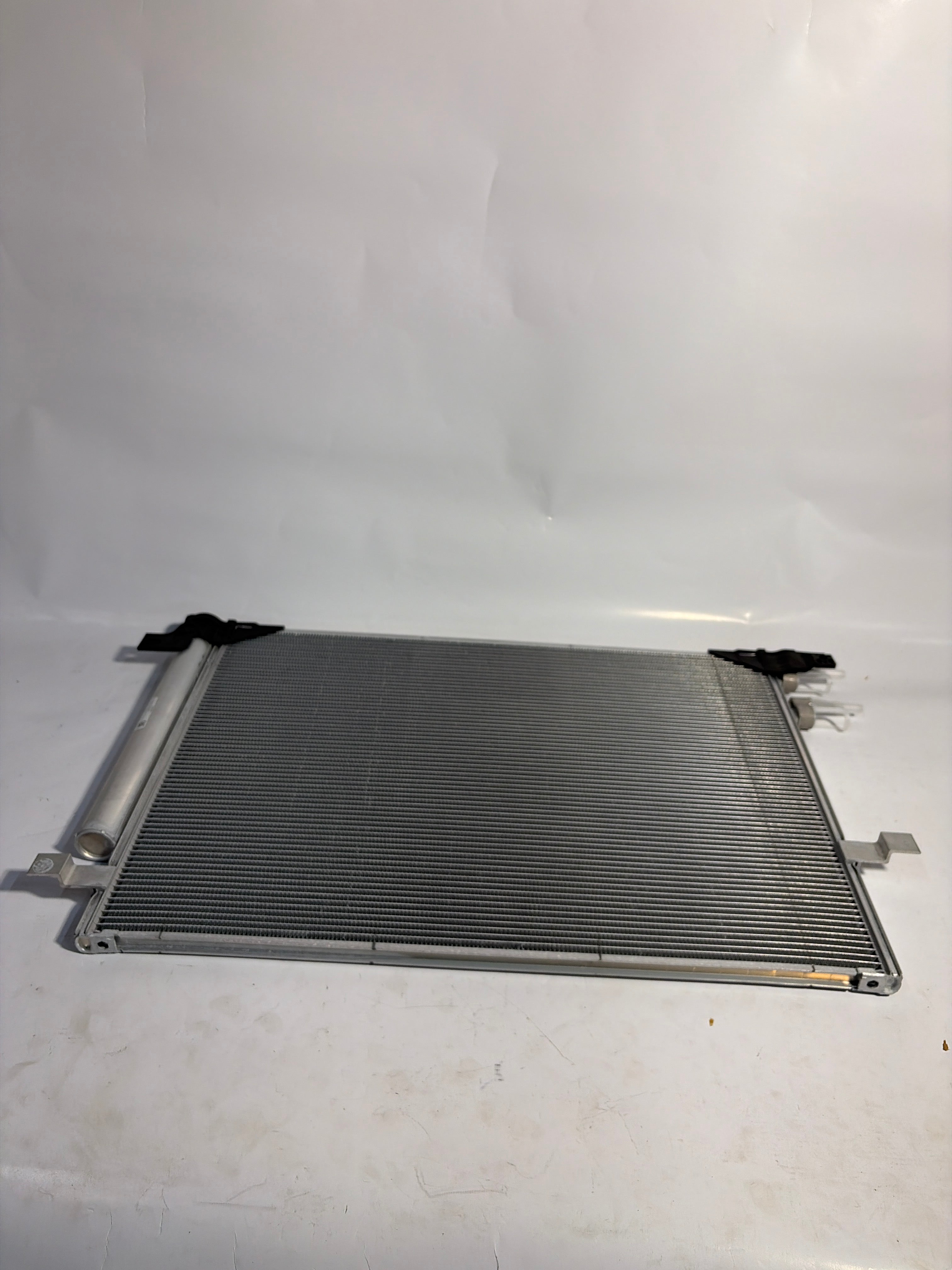 23455461 A/C Condenser For 2016-2023 Chevrolet Camaro Aluminum Core 84947859