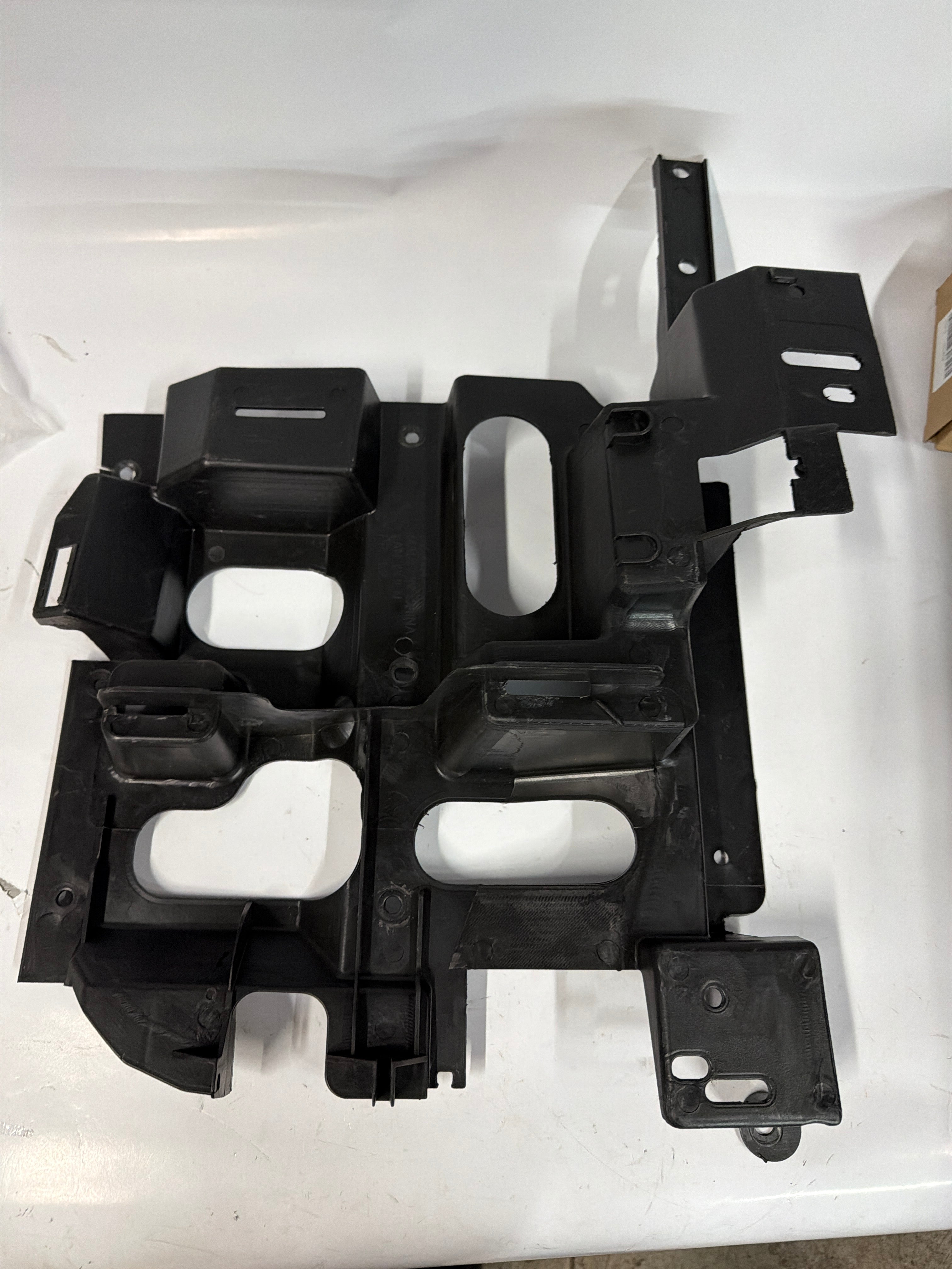 Single Left 03-06 chevy silverado Headlamp Headlight Mount Bracket Compatible