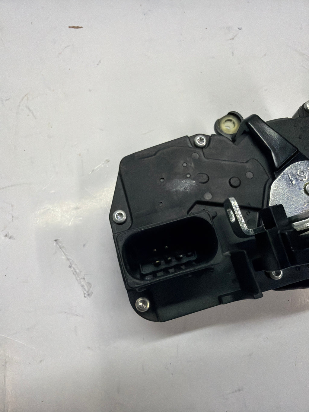 25955875 Front Left Door Lock Actuator Motor for Pontiac Grand Prix 2004-2008