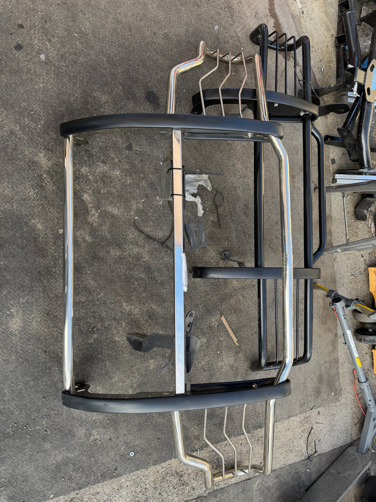 09-14 FORD F-150 (EXCL RAPTOR) FRONT BUMPER BRUSH GRILLE GUARD