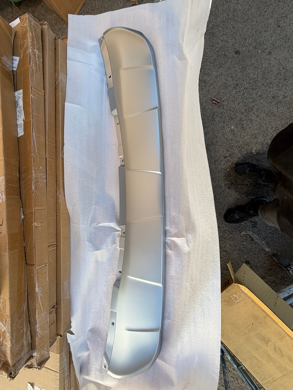 BM04235MA BMW X7 silver front lower valance - front full view