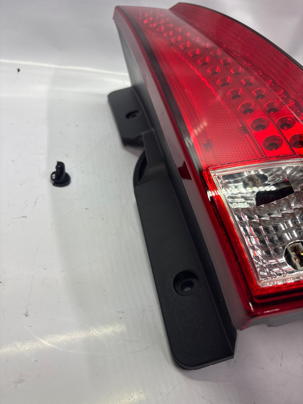 ASIS-OEM-TL-081-R Open BOX AS IS Factory Style LED Tail Light (Right) 07-14 Cadillac Escalade ESV