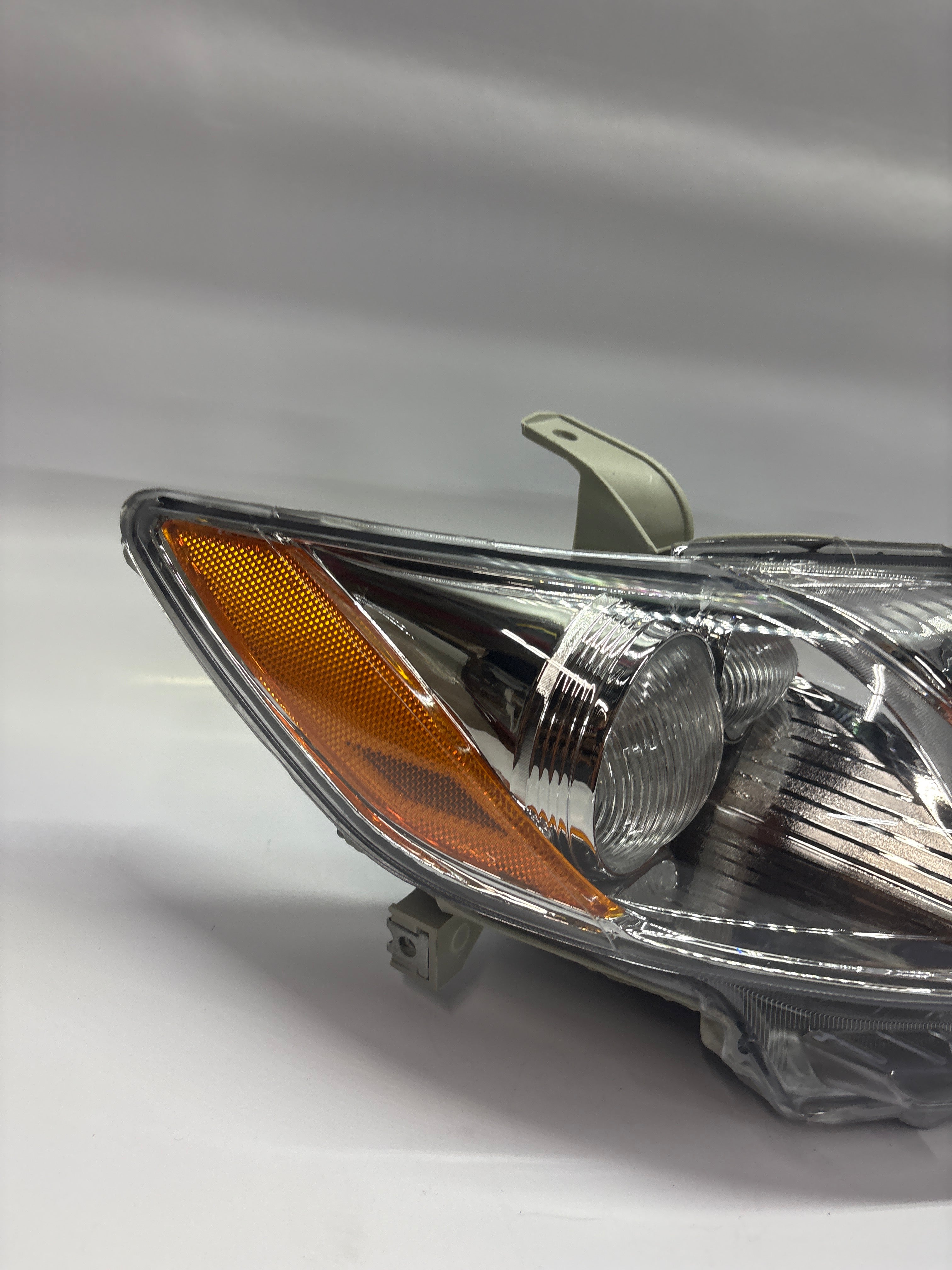 07-09 Toyota Camry Chrome Amber Passenger Side Headlight