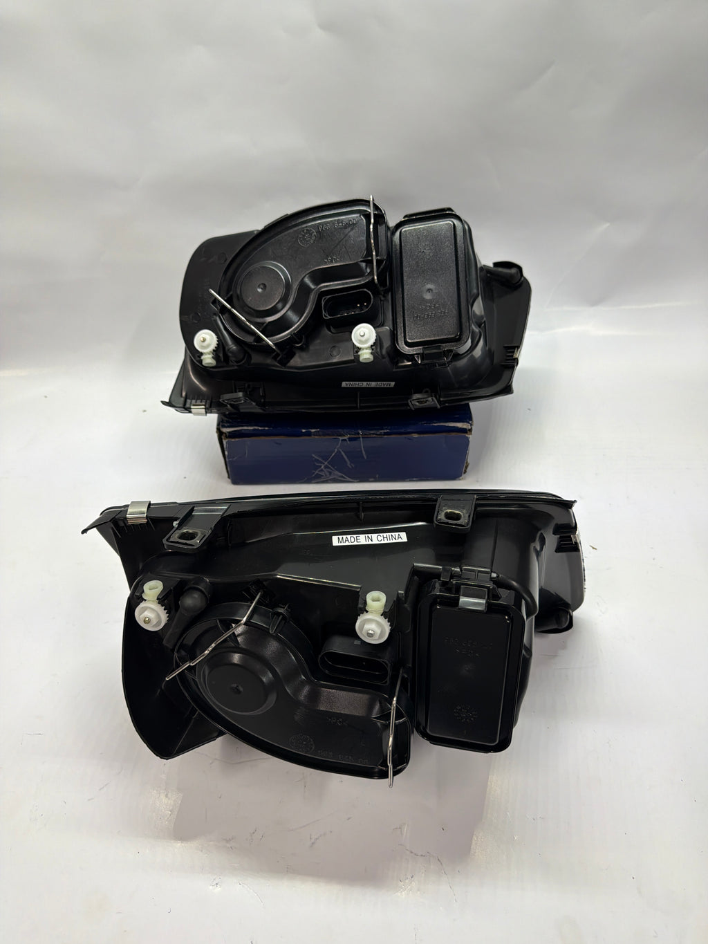 99-05 VOLKSWAGEN JETTA SMOKED HEADLIGHTS
