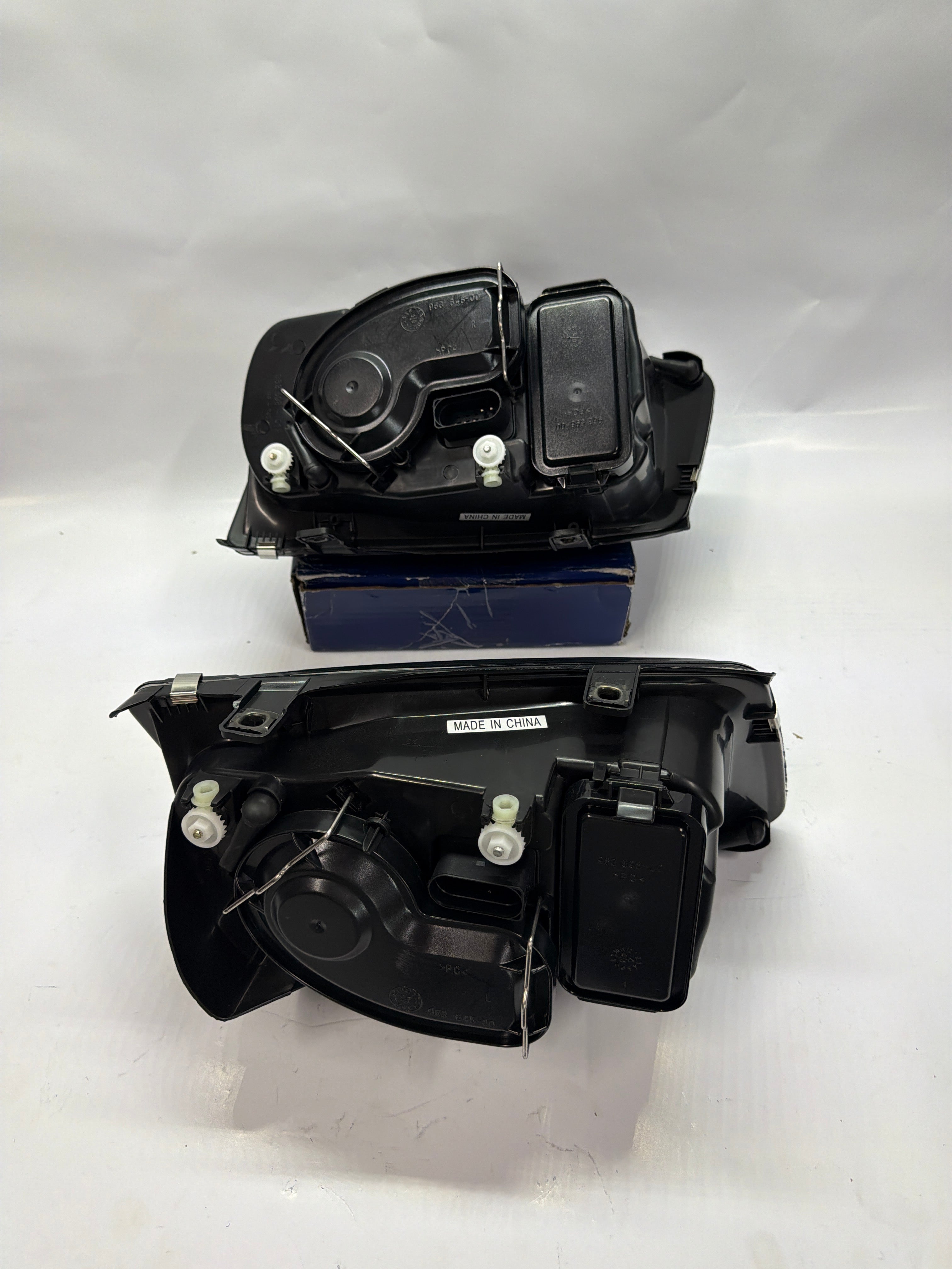 99-05 VOLKSWAGEN JETTA SMOKED HEADLIGHTS