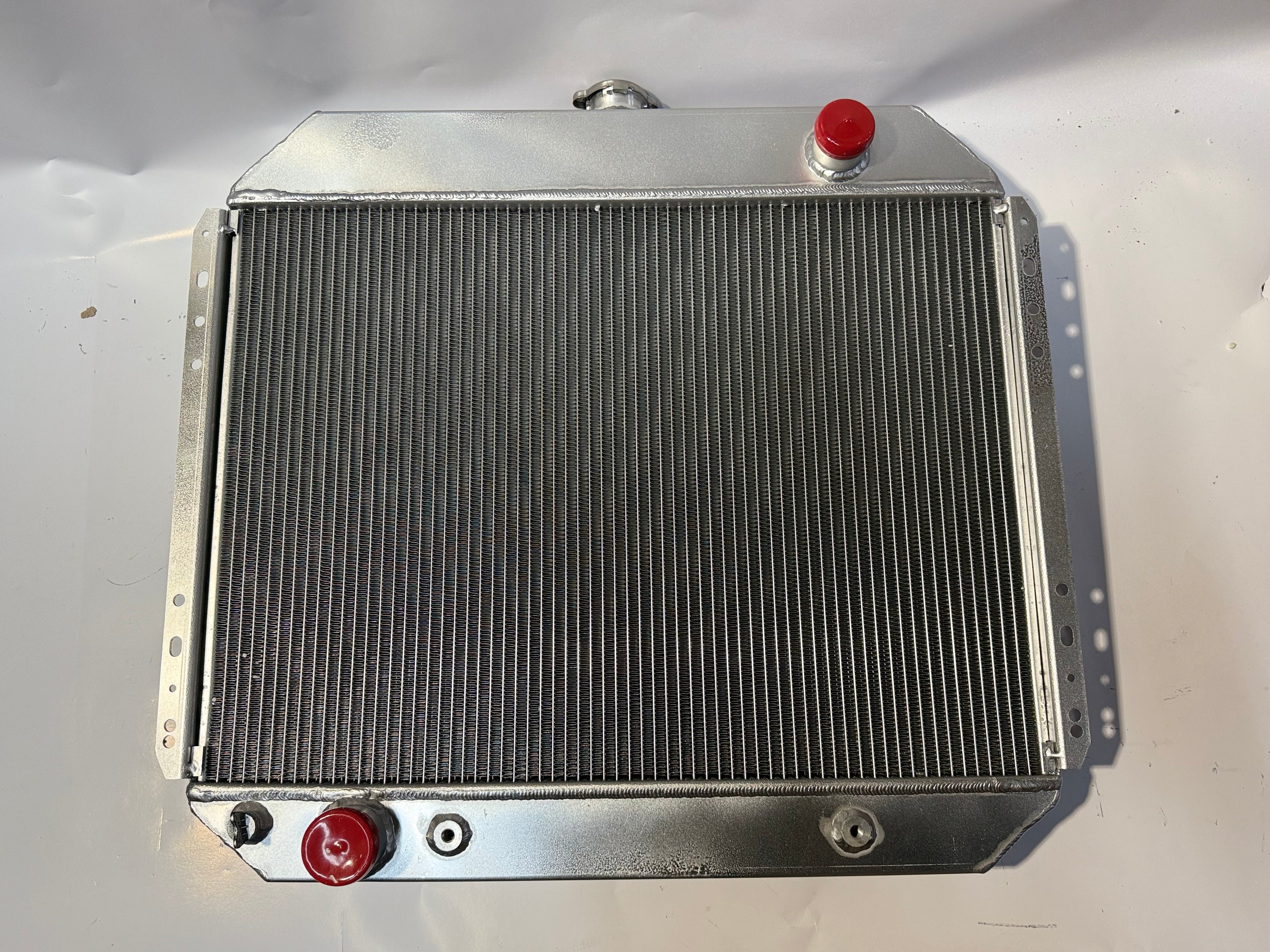CHAMPION RACING 2 ROW ALUMINUM RADIATOR 1968 - 79 FORD F-SERIES TRUCKS RA-F10068-2