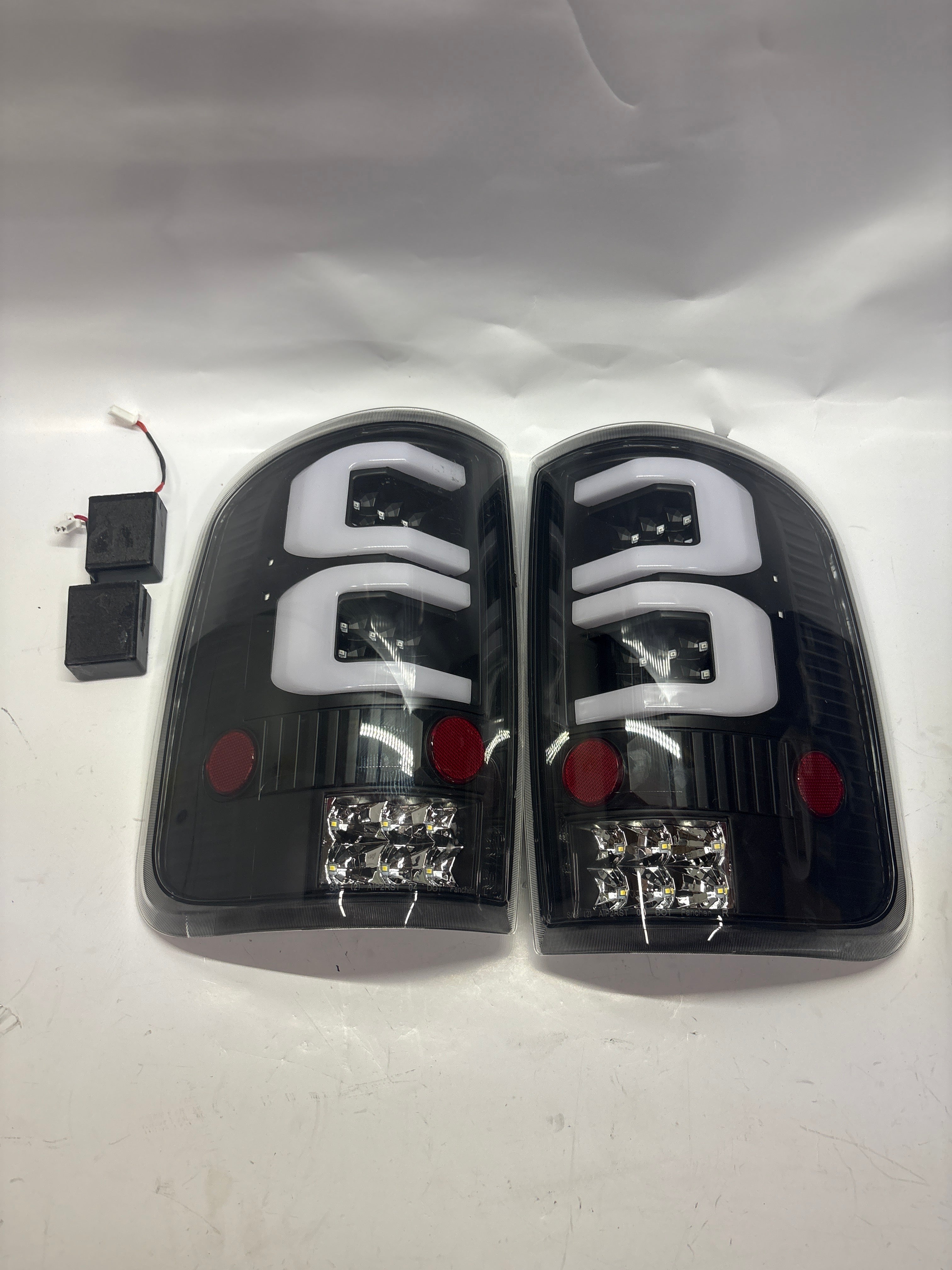 Open Box TL-F15004-LED-3D-BK-CL 04-08 Ford F-150 Black Clear 3D Led Taillights