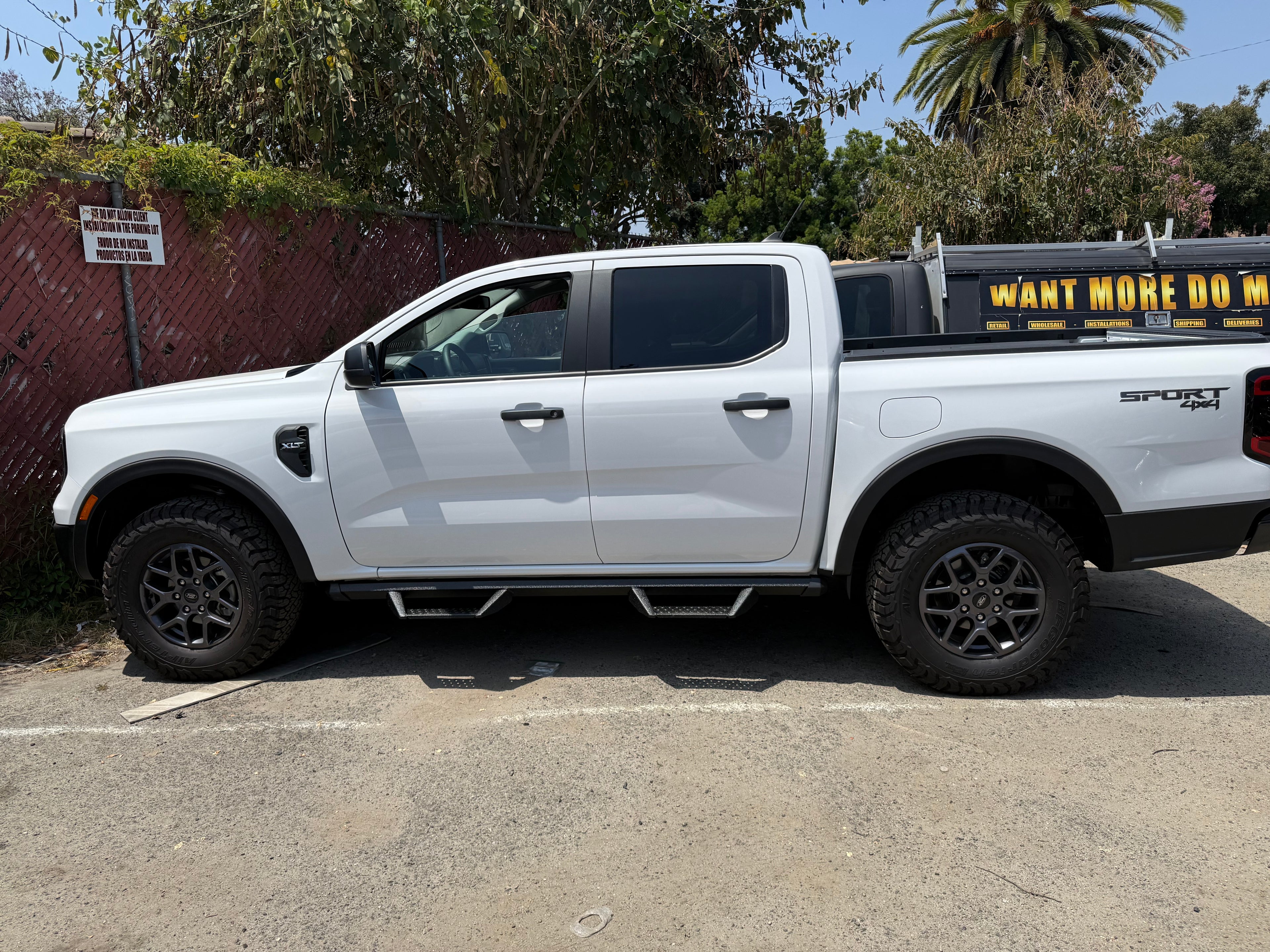 19-26 FORD RANGER CREW CAB OFF ROAD POWDER COATED RUNNING BOARDS SIDESTEPS STEPPERS ESCALON