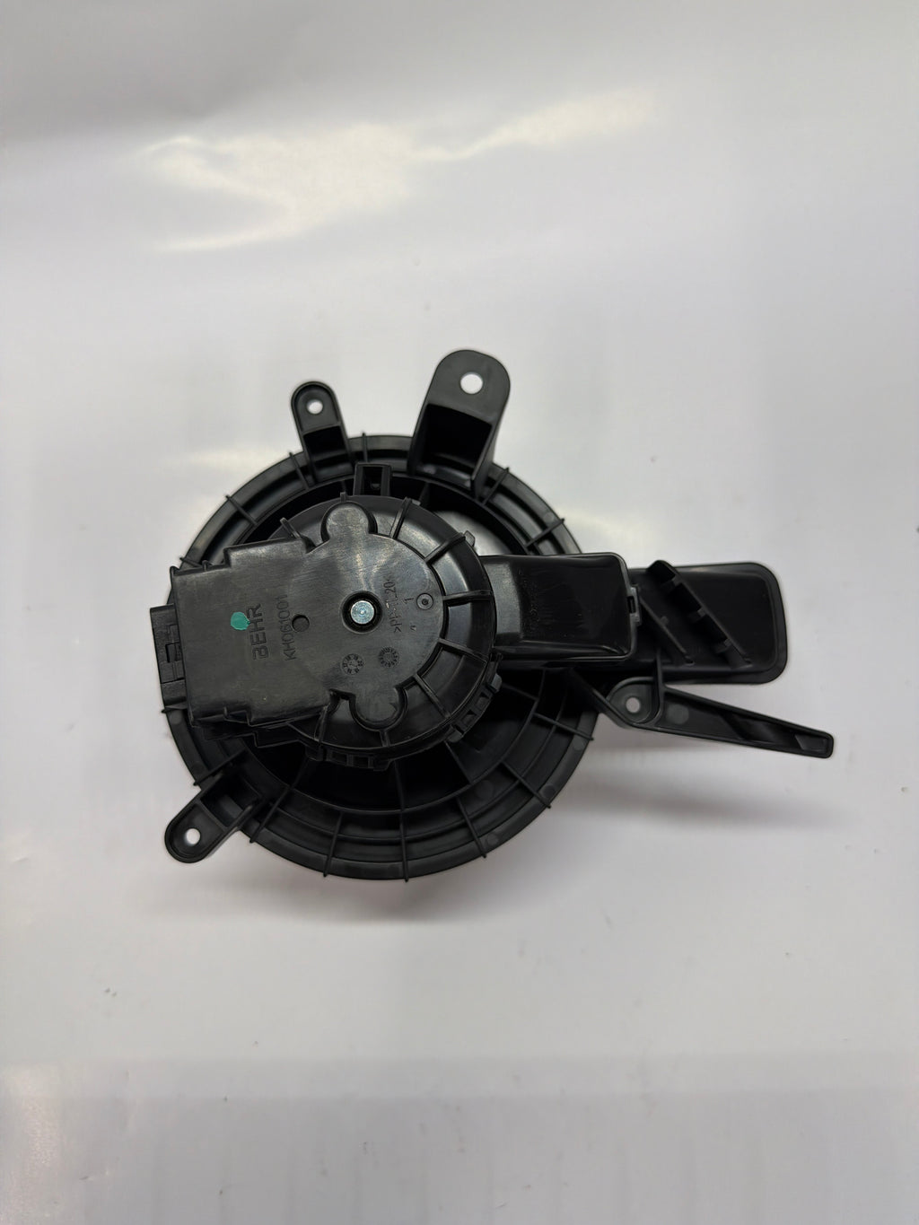 84156077 15-81781 GM Motor Assembly Auxiliary Blower Yukon Tahoe Acadia