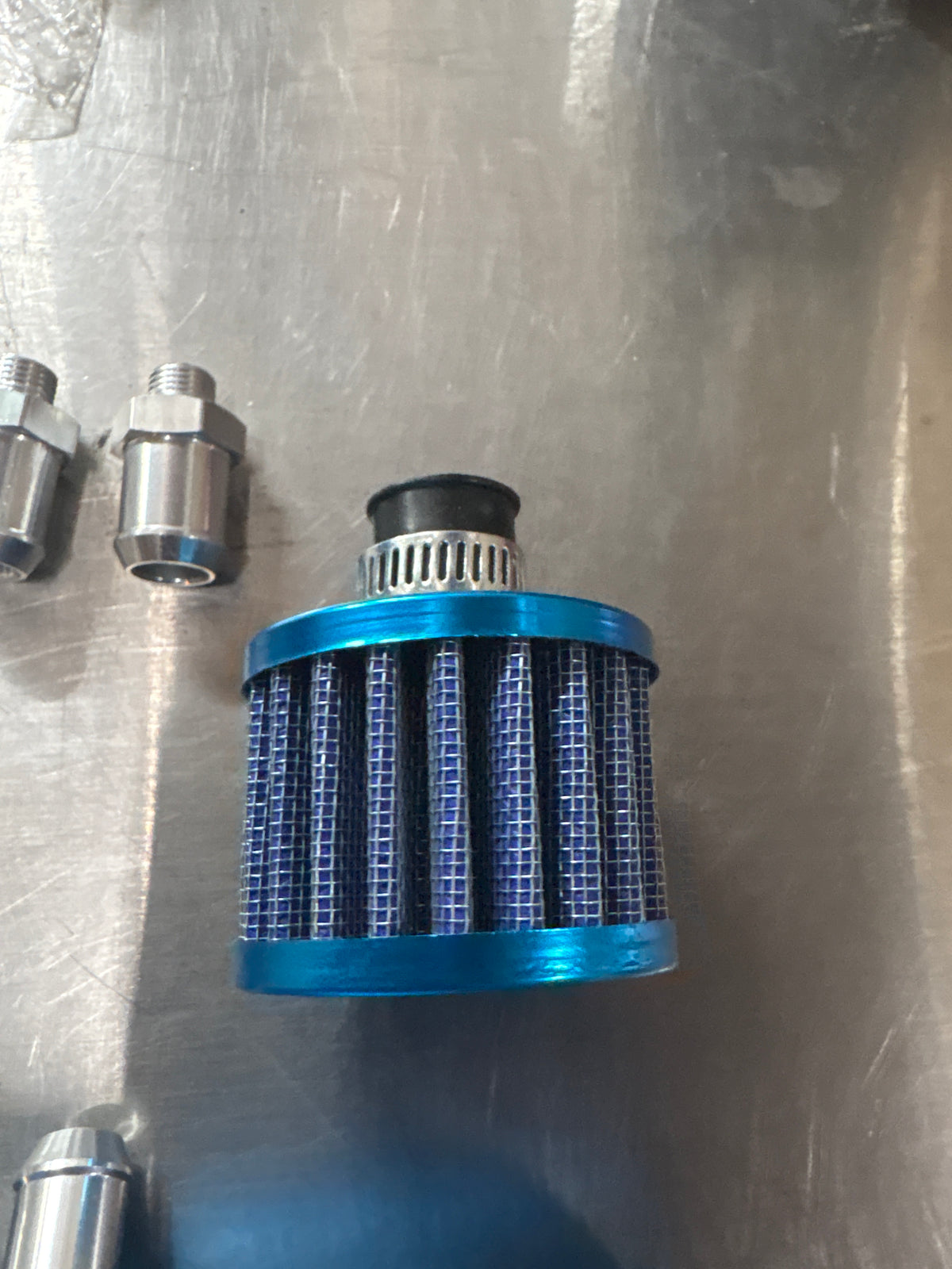 DNA Motoring Universal Blue Aluminum Oil Catch Can with Breather Filter - PT-ZTL-9044-BL