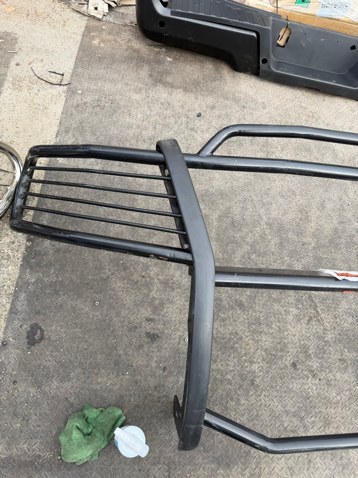 #13 03-06 FORD EXPEDITION BLACK FRONT BUMPER BRUSH GRILLE GUARD