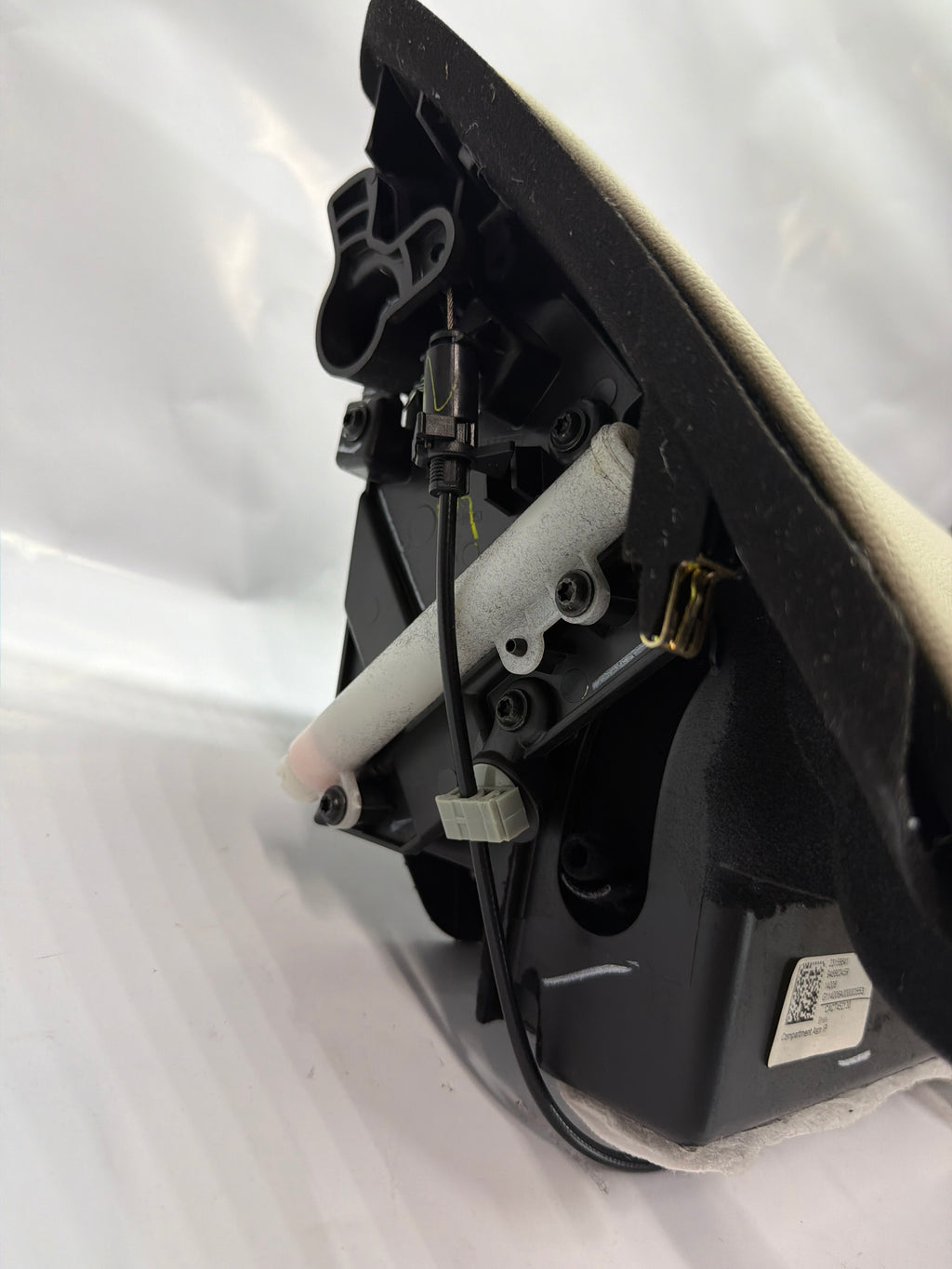 23158641 Shale Instrument Panel Compartment - GM GLOVE BOX 13-19 CADILLAC XTS