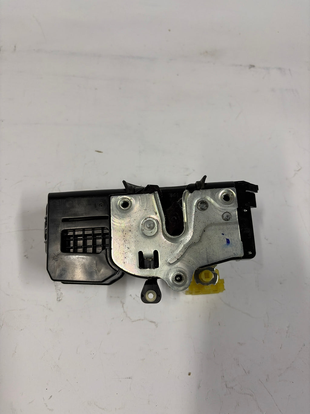 25955875 Front Left Door Lock Actuator Motor for Pontiac Grand Prix 2004-2008