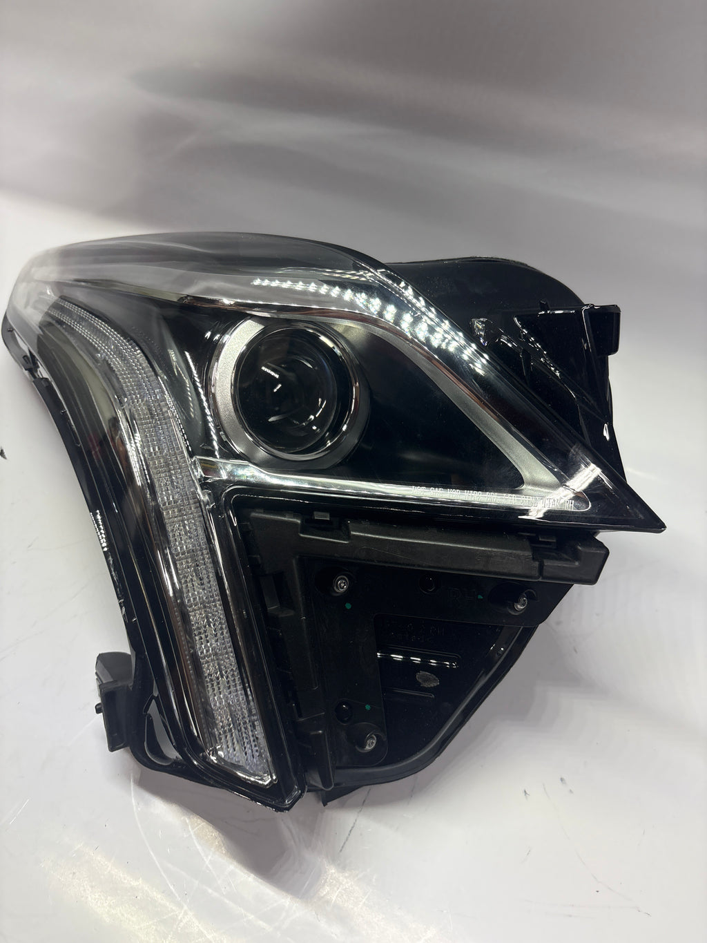 17-19 Cadillac XT5 Right Passenger Side OE Style LED DRL Projector Headlight