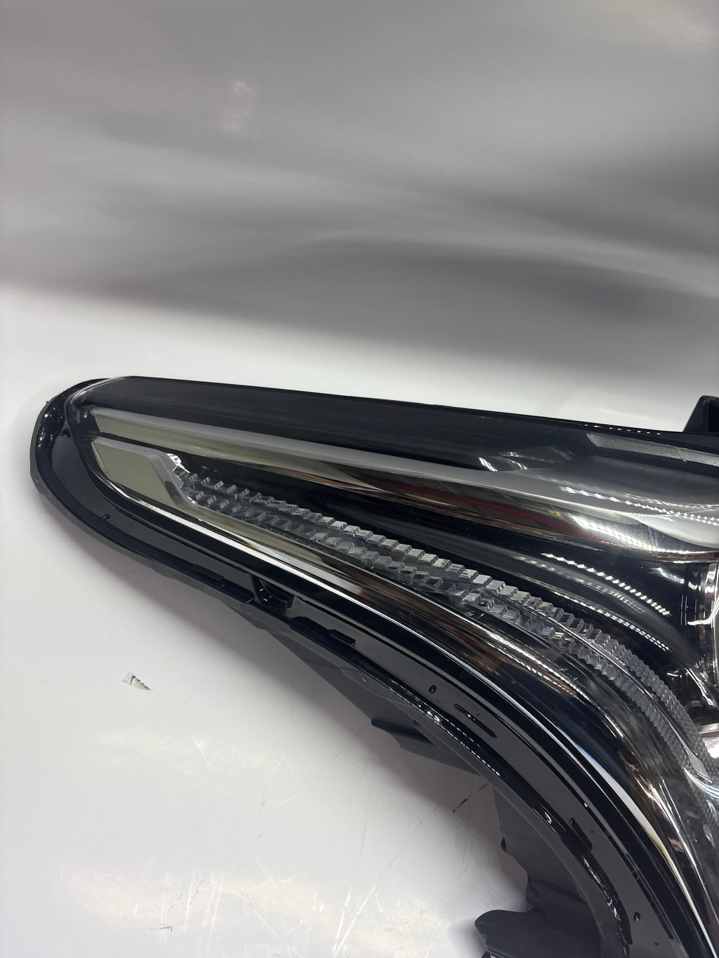 17-19 Cadillac XT5 Right Passenger Side OE Style LED DRL Projector Headlight