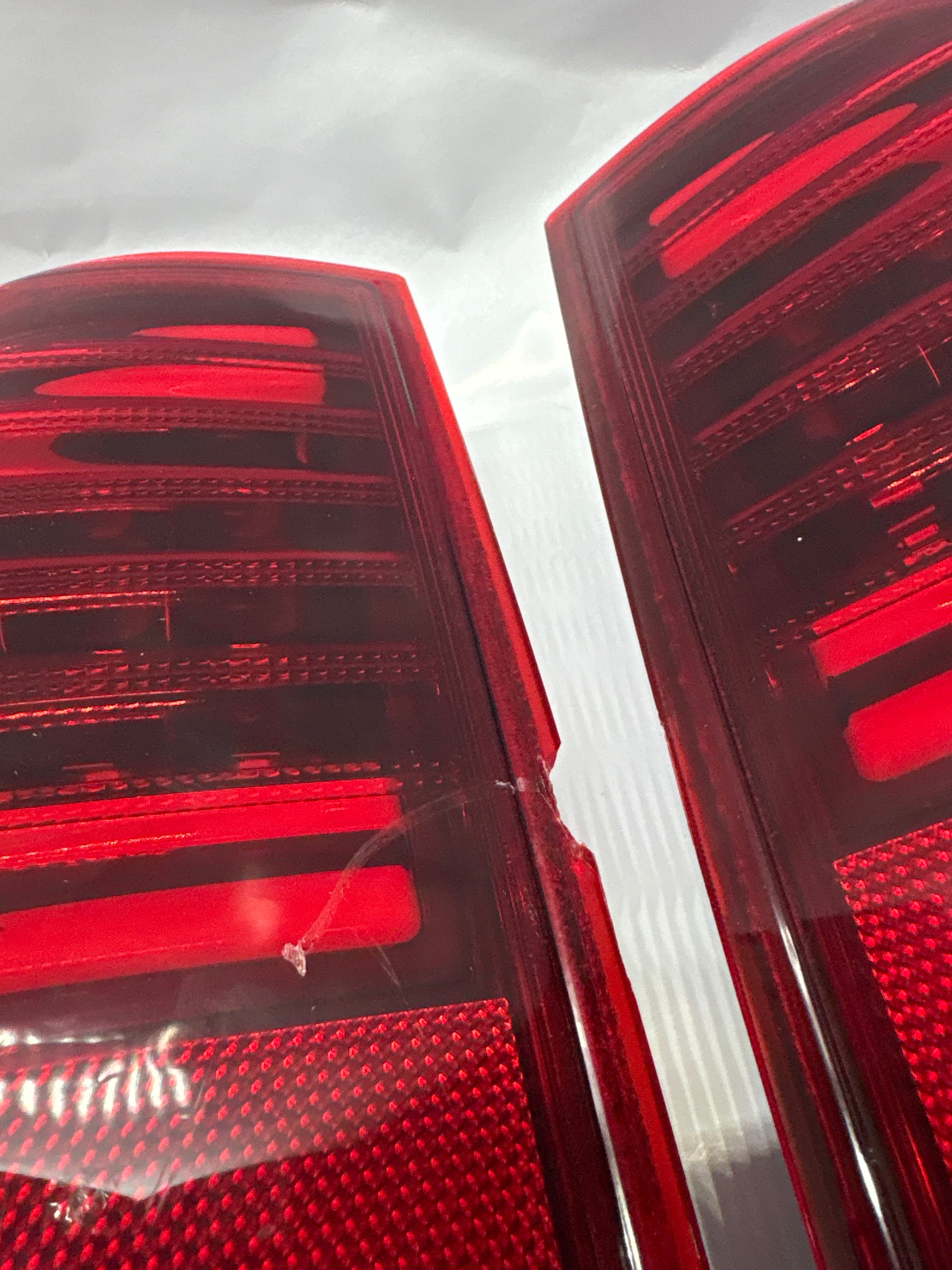 Open Box TL-ZTL-014-RD 14-18 Toyota Tundra Red Lens OE Style Taillights LED Chipped Len Driver Side