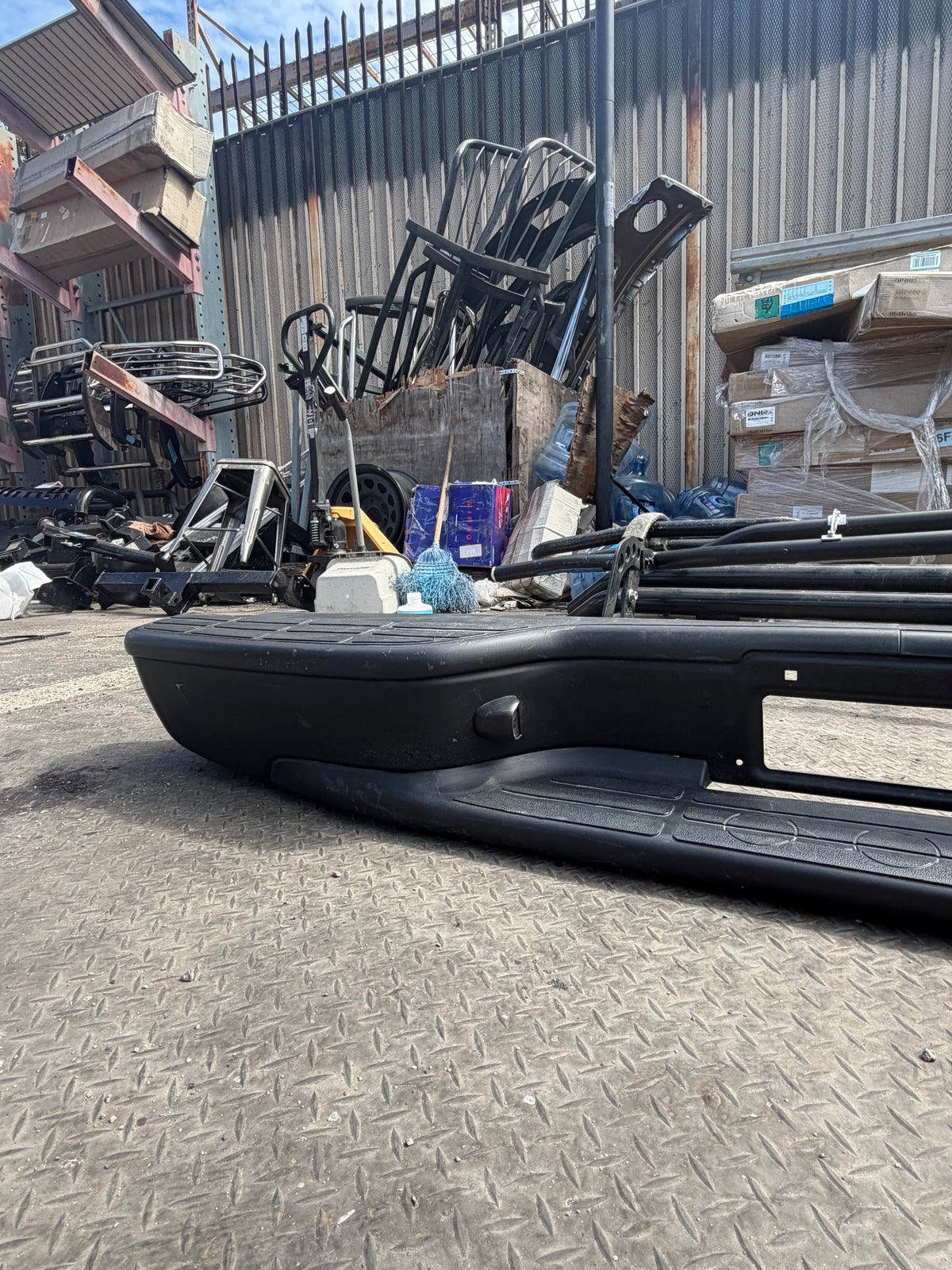 AS IS 99-06 CHEVY SILVERADO / GMC SIERRA BLACK REAR BUMPER MISSING BRACKETS AND HARDWARE