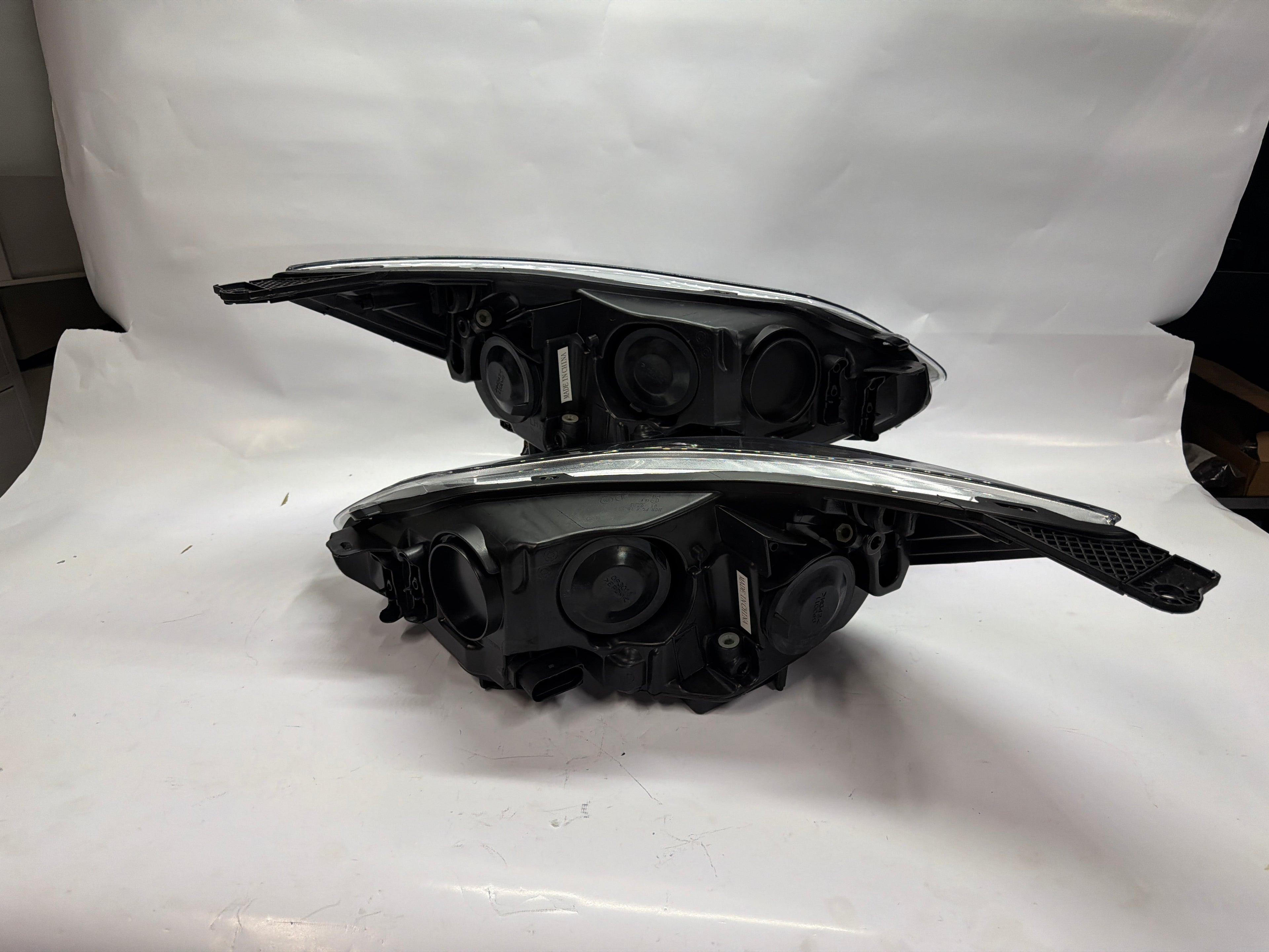 12-14 FORD FOCUS chrome amber pair of headlights