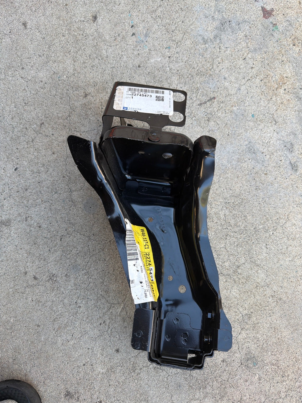 Actual GM 22745473 Front End Upper Tie Bar Outer Support in Tote 37A