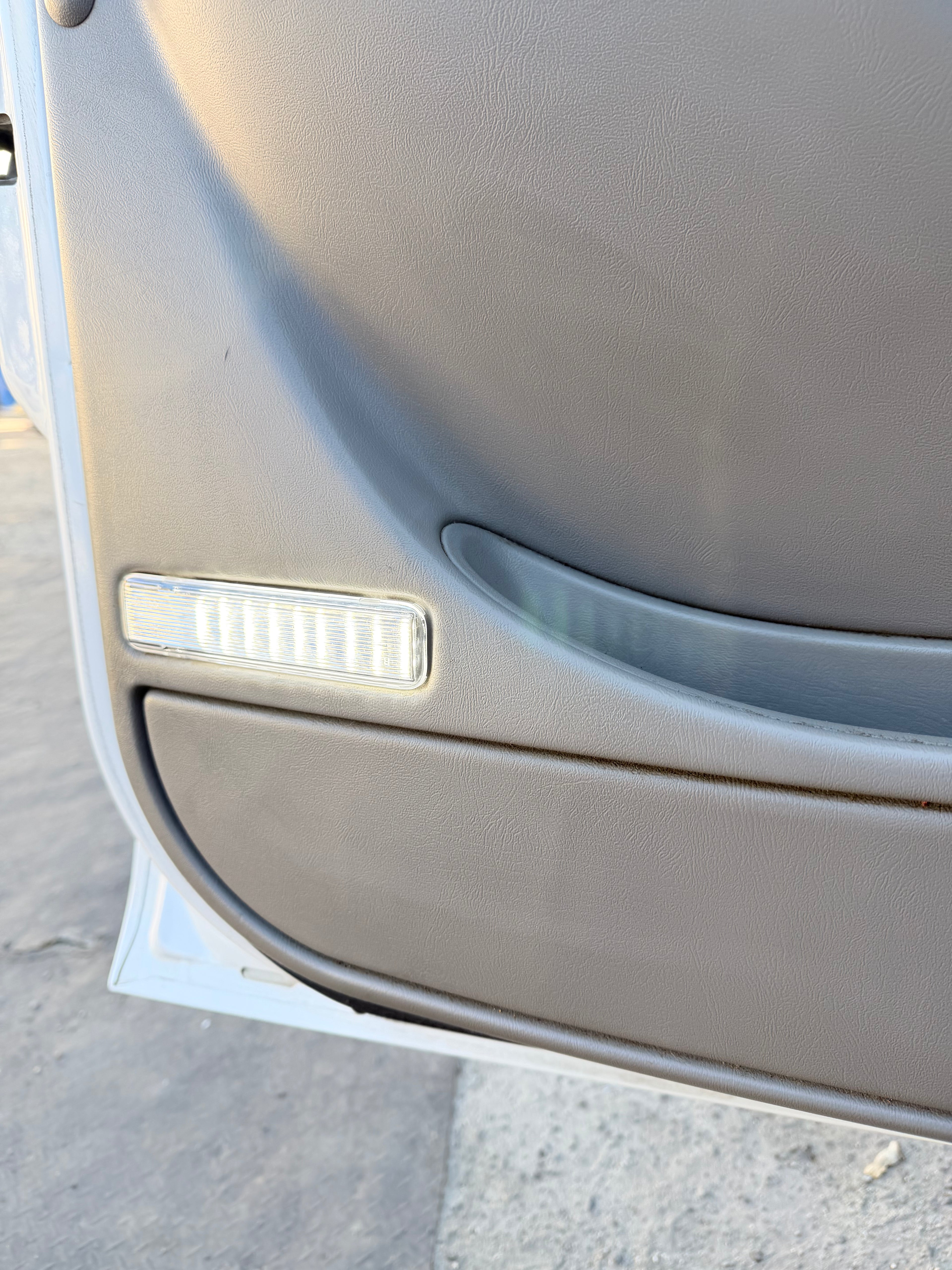 LED Interior Door Panel Lights for 1995-1999 Chevy C/K Silverado Sierra Yukon 99-06 Chevy Courtesy Door Reflector Light Intended for Hummer H2 2003-2009 Led Full LED White
LDL-H203LED-VS