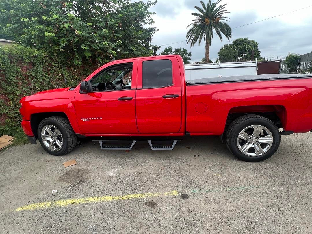 07-18 Chevrolet Silverado GMC Sierra crew cab 4dr off-road running boards steppers Estribos black heavy duty powder coat