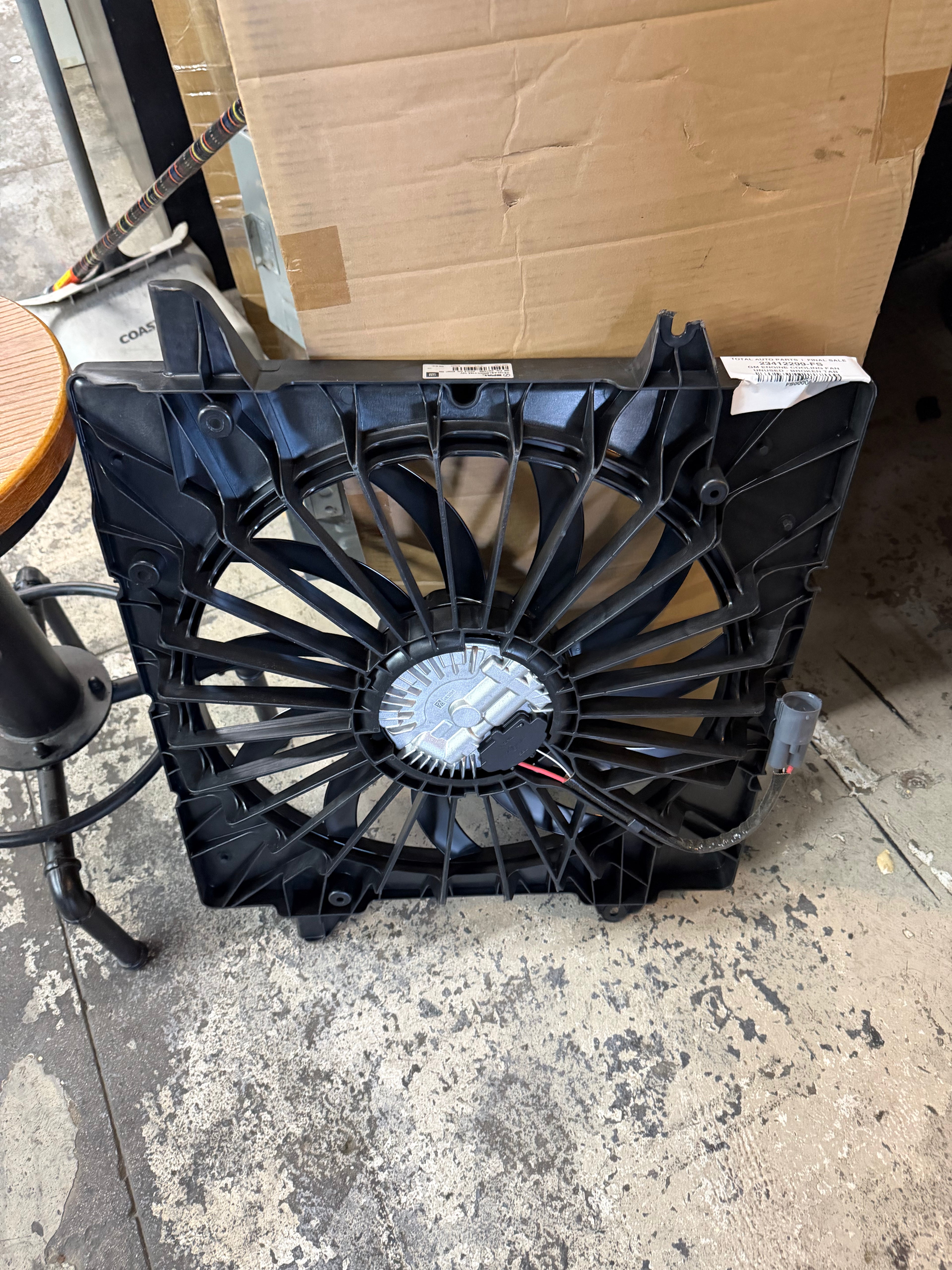 GM 23412299 Engine Cooling Fan Assembly - Unused, Broken Tab | Final Sale