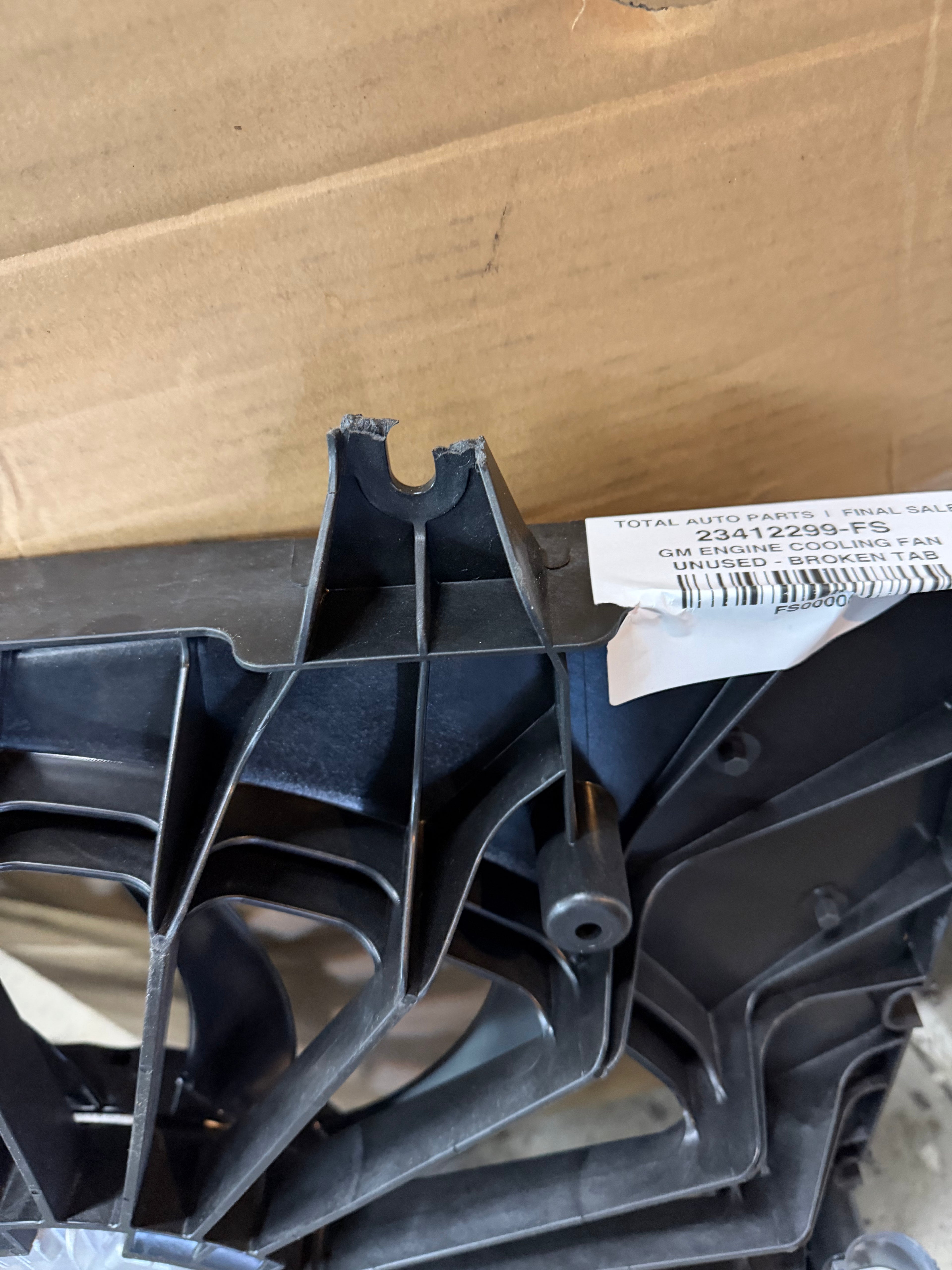 GM 23412299 Engine Cooling Fan Assembly - Unused, Broken Tab | Final Sale