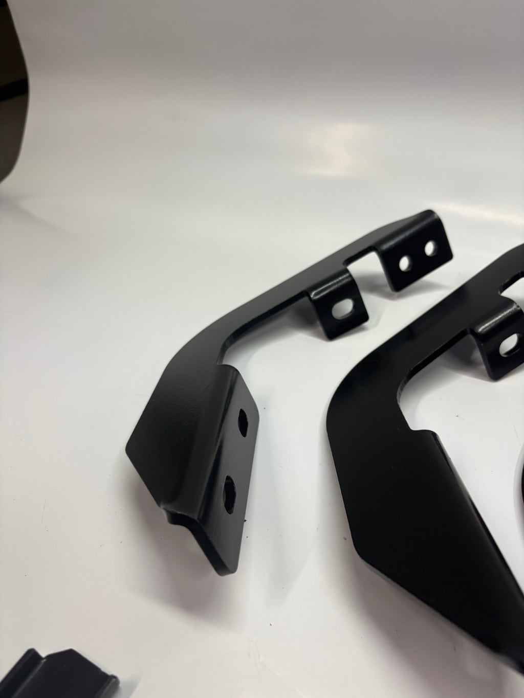 95-04 Toyota Tacoma 6pcs w/ hardware and sliders New Iboard Style Running Boards Brackets