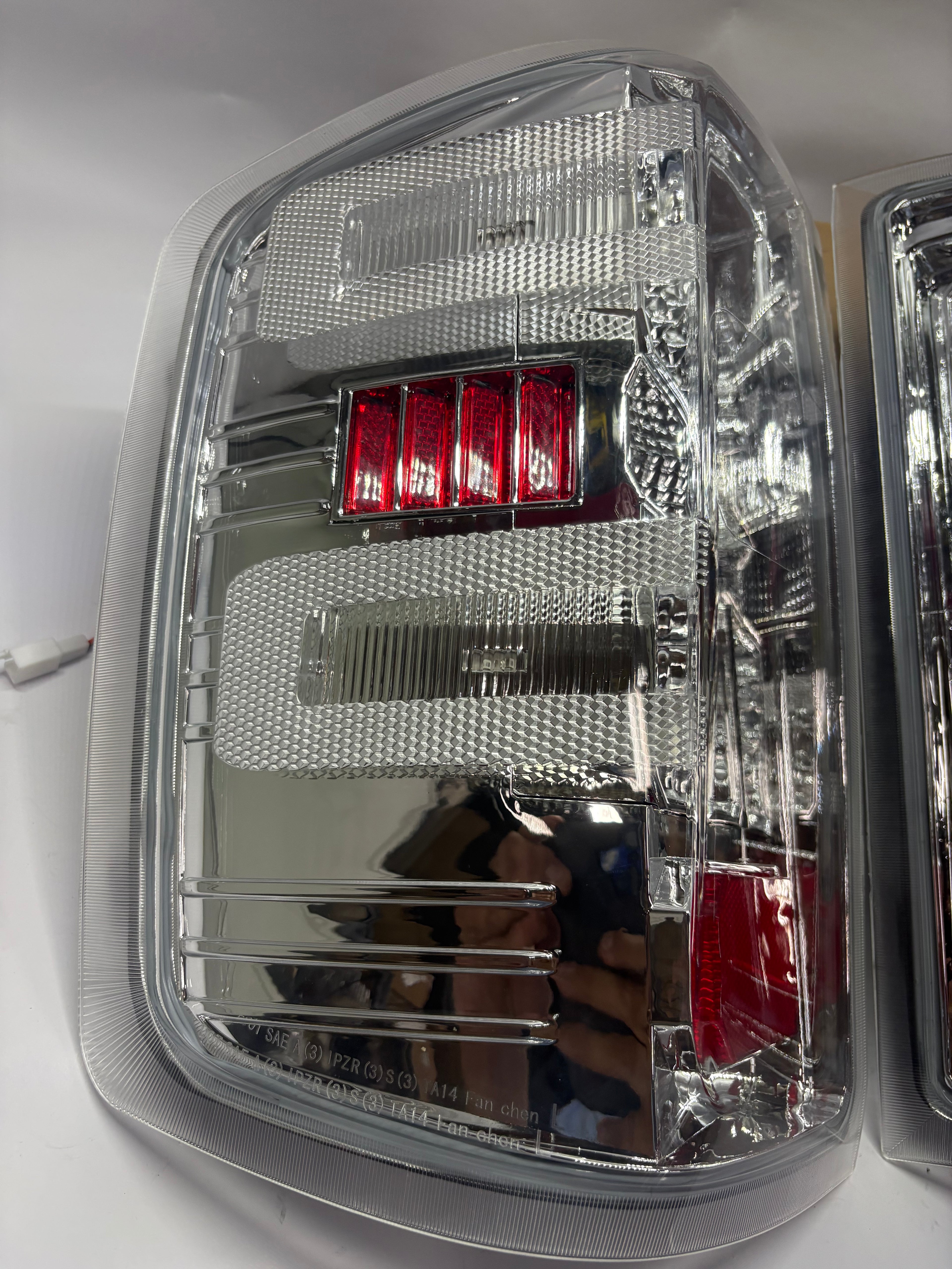 14-18 CHEVY SILVERADO LED CHROME CLEAR TAILLIGHTS