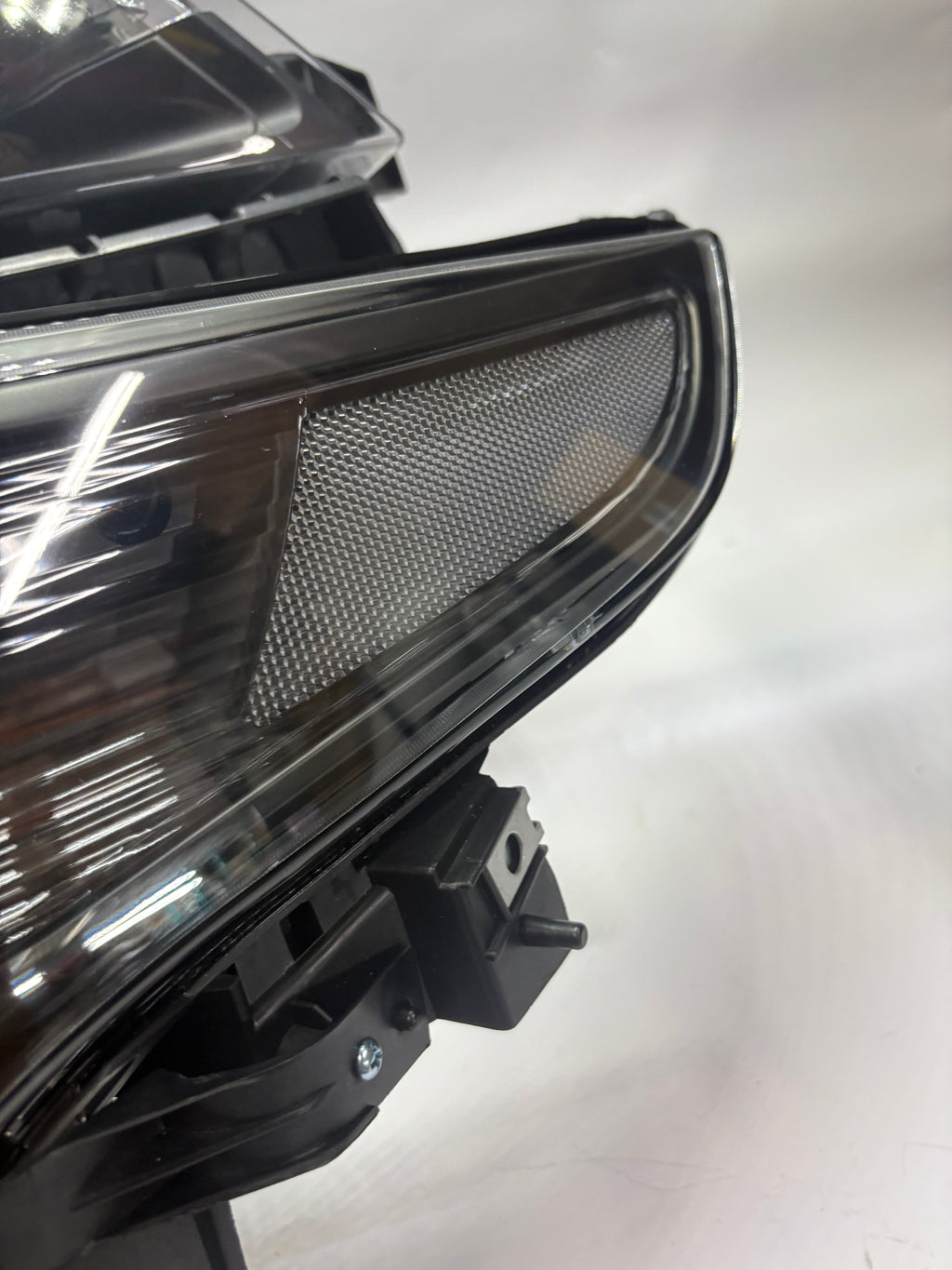 11-15 Ford Explorer Black Clear Halogen Headlights