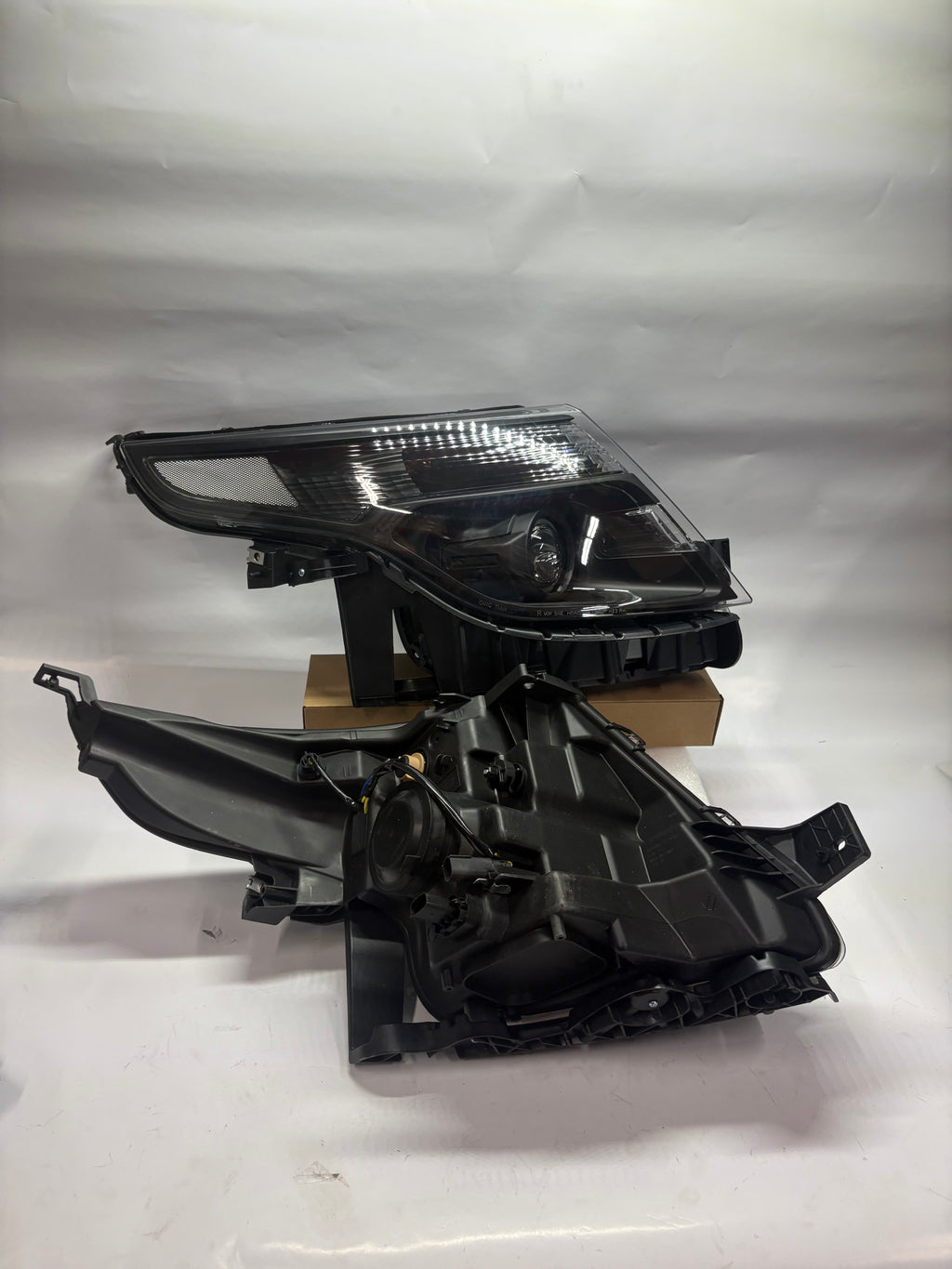 11-15 Ford Explorer Black Clear Halogen Headlights