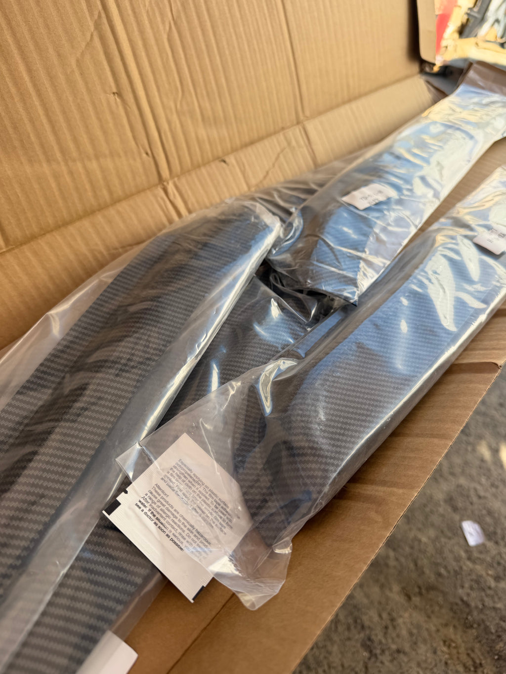 WVS-011-CF Window Visors - 1988-2000 Chevy/GMC C/K Extended Cab - 4 Pieces carbon fiber
