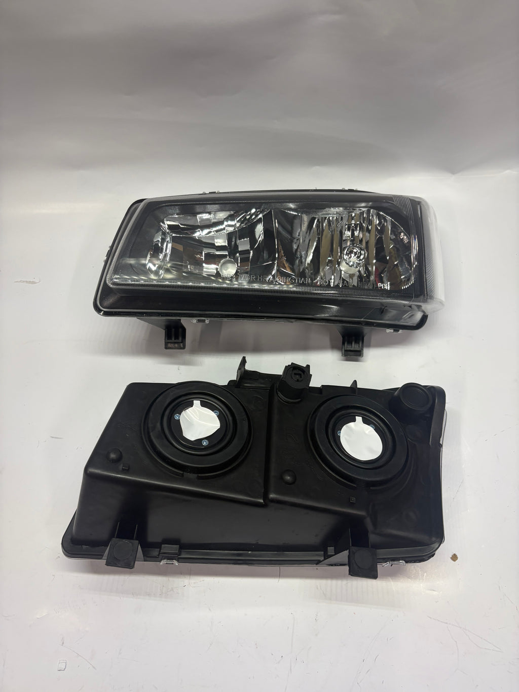 03-06 CHEVY SILVERADO TOPS ONLY BLACK CLEAR HEADLIGHTS