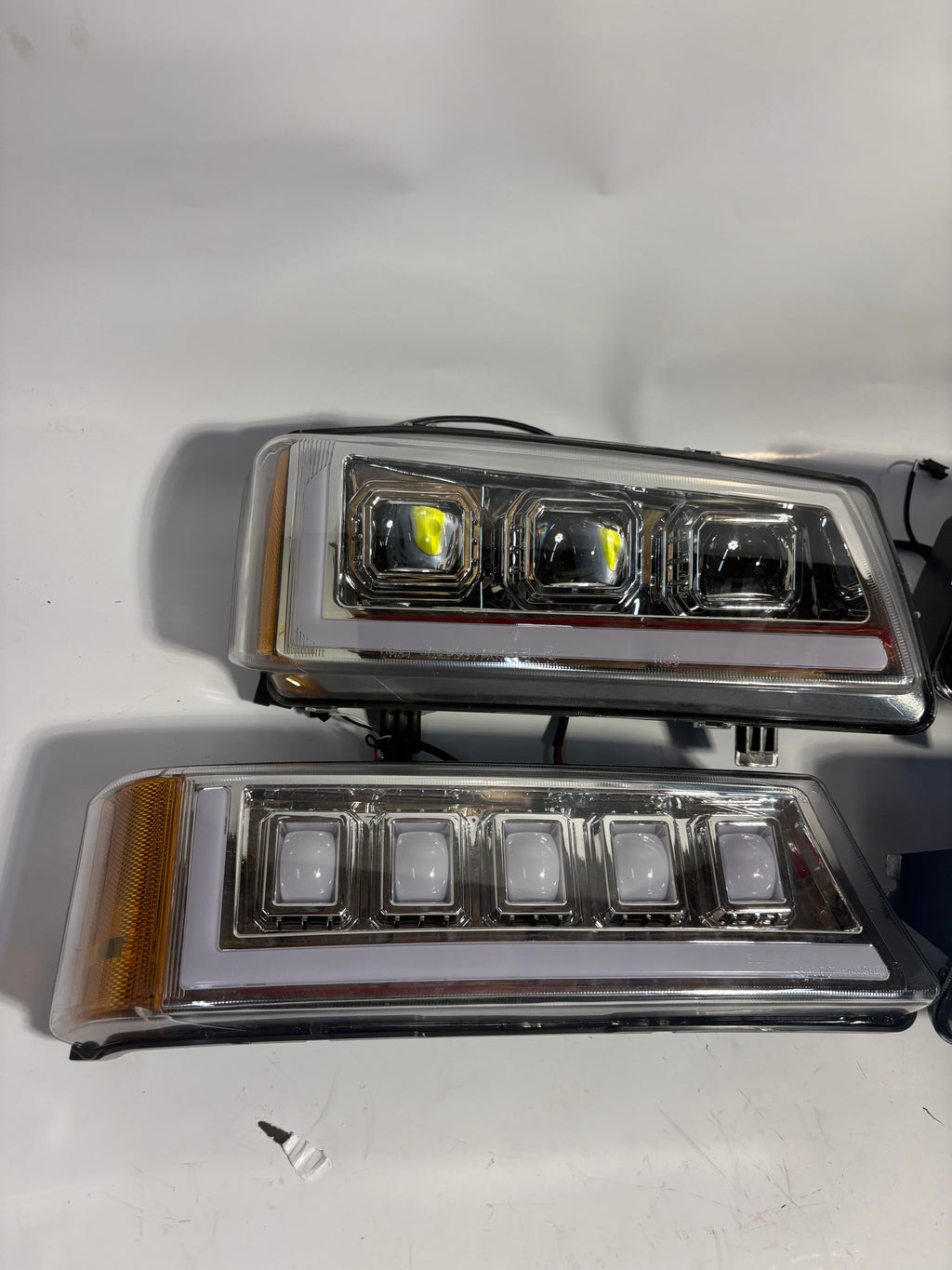 HL-HP8-CSIL03-4P-CH-AM-ASIS 03-06 Chevy Silverado Chrome Amber Fully LED Halogen Headlights Loose Housing