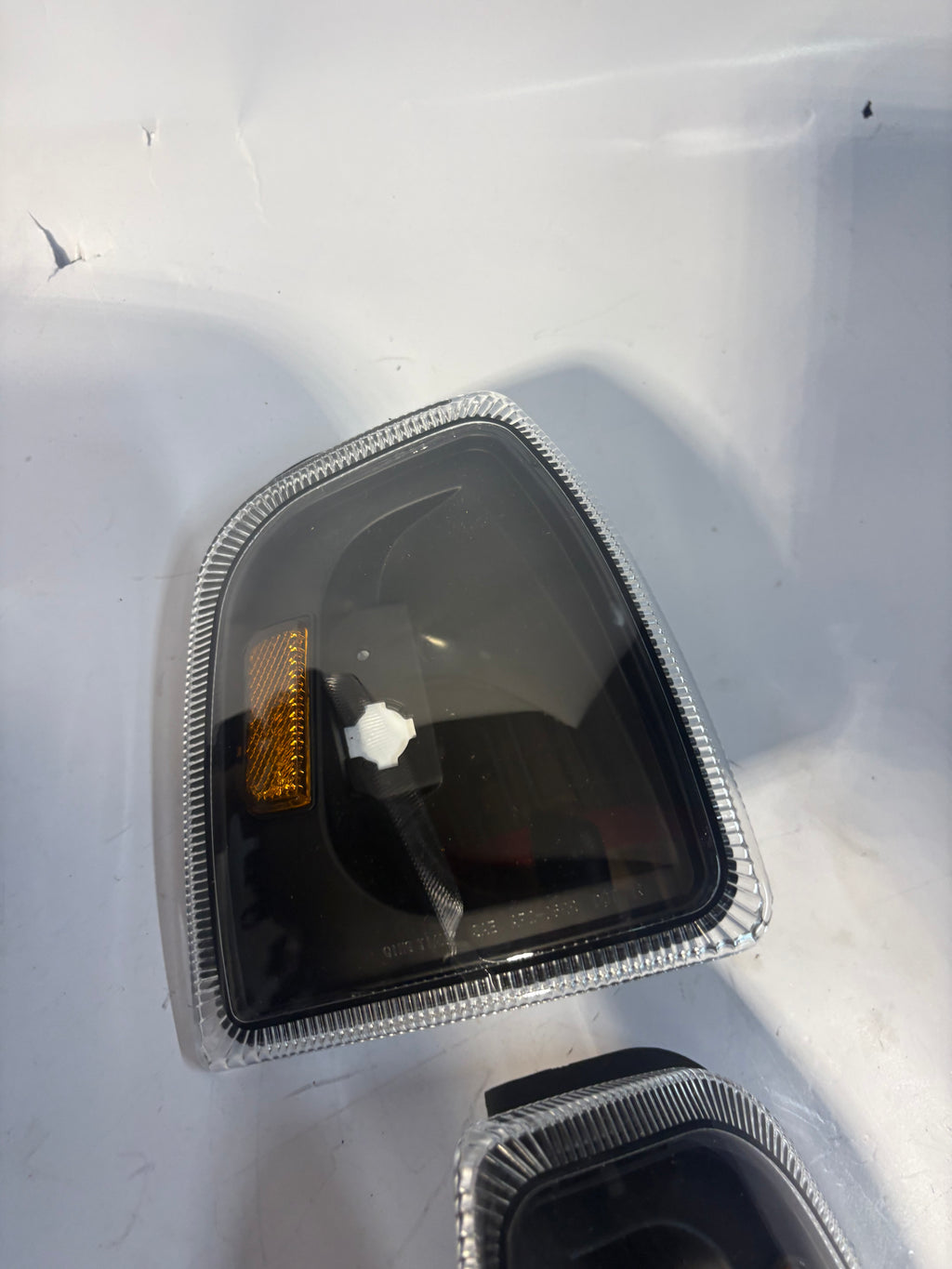 01-11 FORD RANGER BLACK HOUSING AMBER HEADLIGHTS REPLACEMENT