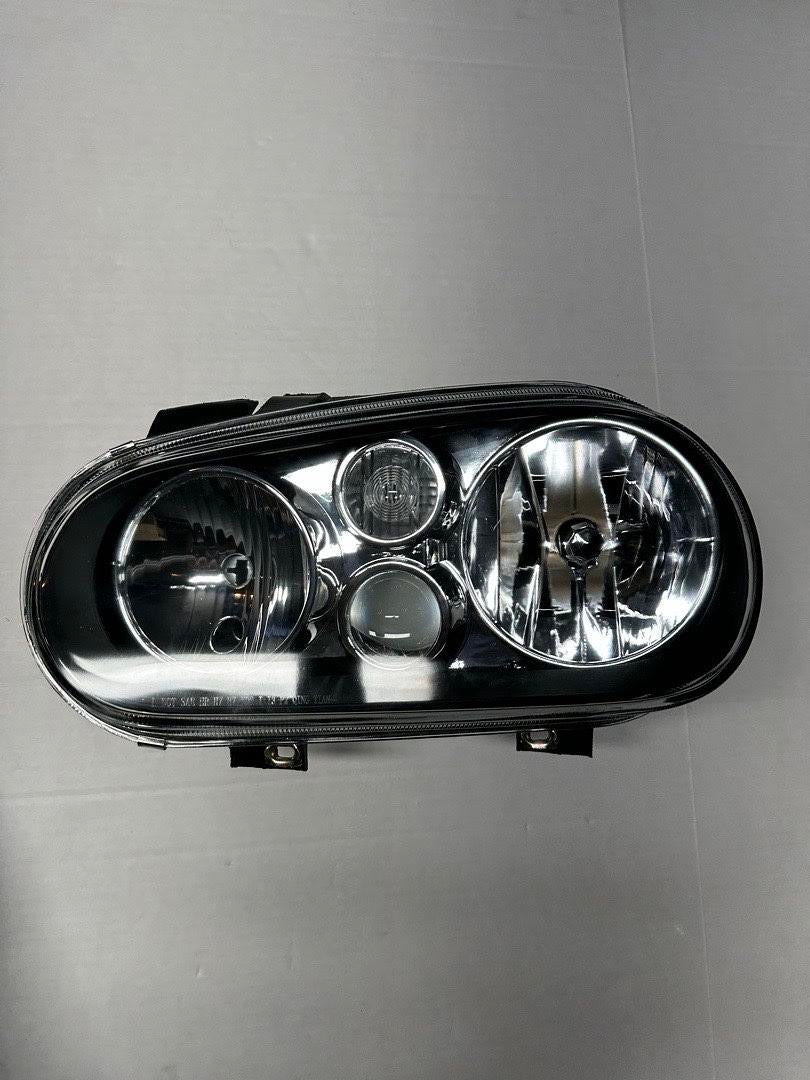 99-05 Volkswagen Golf Black Housing Clear
