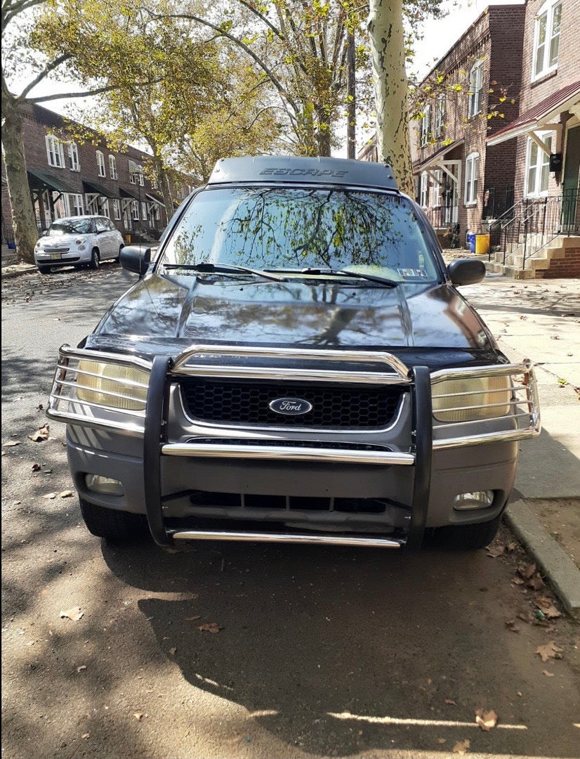 Black Grille Guard 01-04 Ford Escape  GRILL-G-025-BK