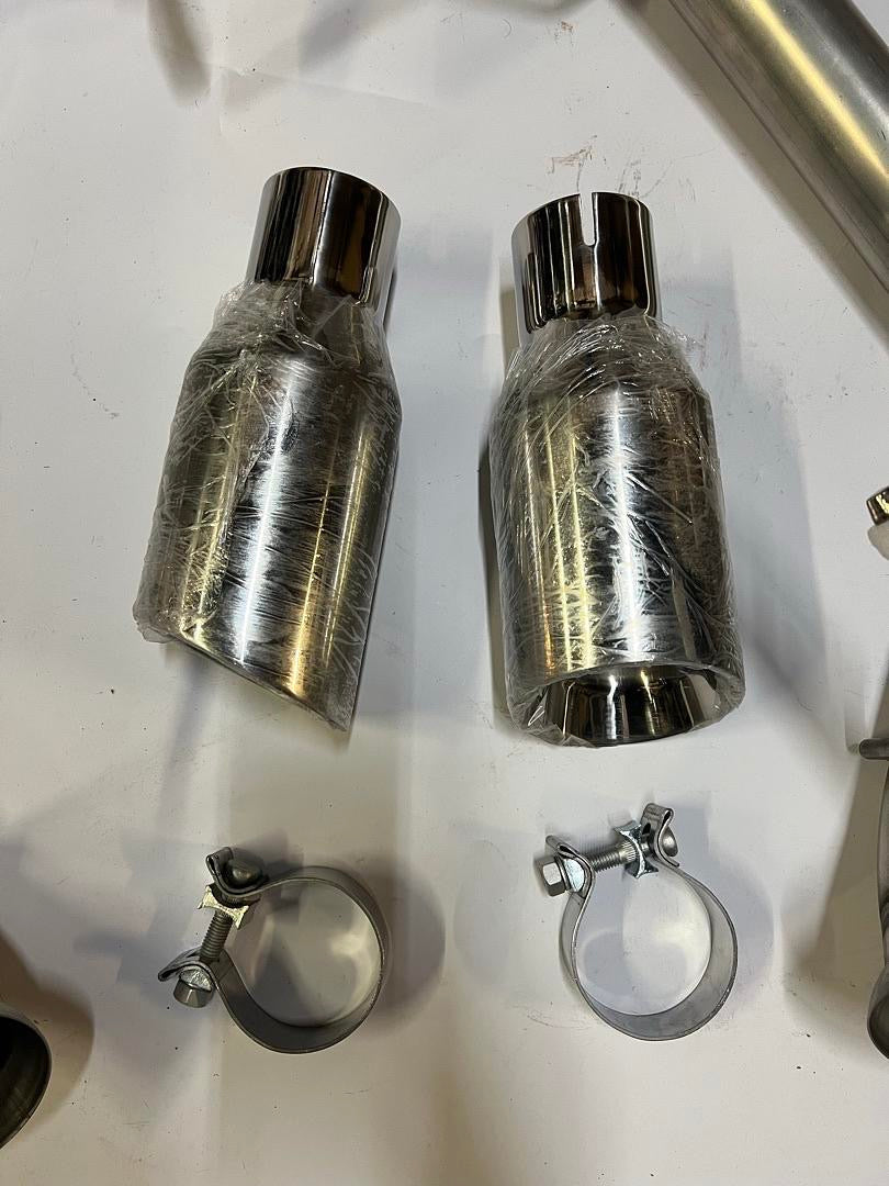 11-14 FORD MUSTANG 5.0L 5.4L 4 INCHES OD EXHAUST TIP STAINLESS STEEL AXLE CAT BACK SYSTEM KIT