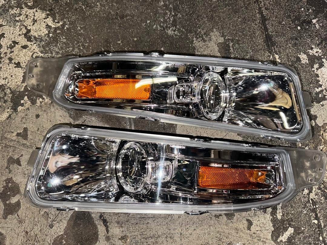 05-06 FORD MUSTANG BUMPER FOG LAMPS