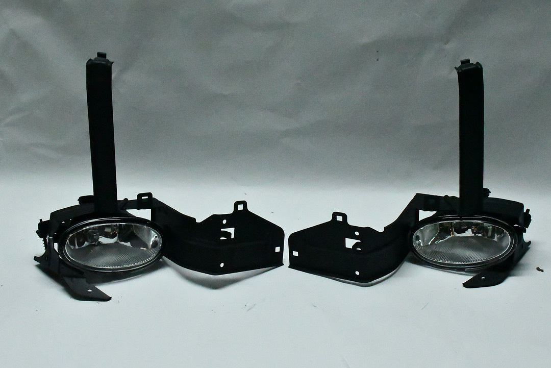 FRONT BUMPER FOG LIGHT 08-10 HONDA ACCORD COUPE PARACHOQUE DELANTERO LUZ ANTINIEBLA CROMADO