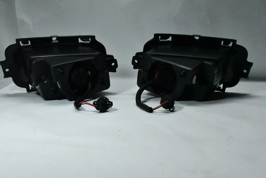 LED Smoked Fog Lights With Switch Enhanced visibility luz antiniebla ahumado con interruptor 14-15 Chevy Silverado 1500 FL-ZTL-264-SM